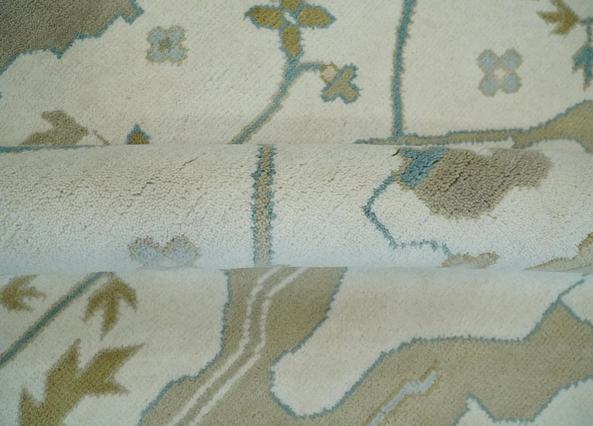 9.3x12.1 Hand Knotted Oriental Oushak Ivory, Brown and Beige Wool Area Rug - Image 6