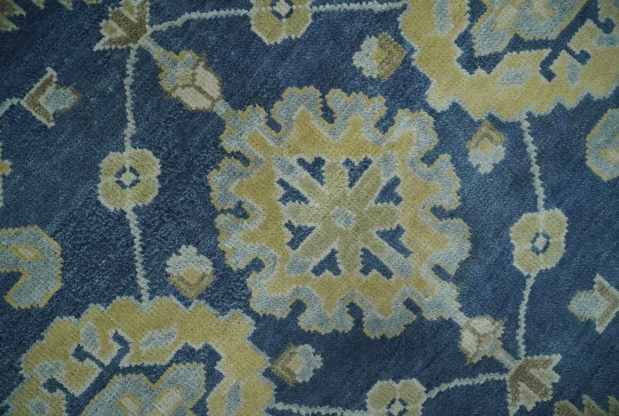 9.3x12 Hand Knotted Blue and Beige Traditional Oushak Wool Area Rug - Image 4