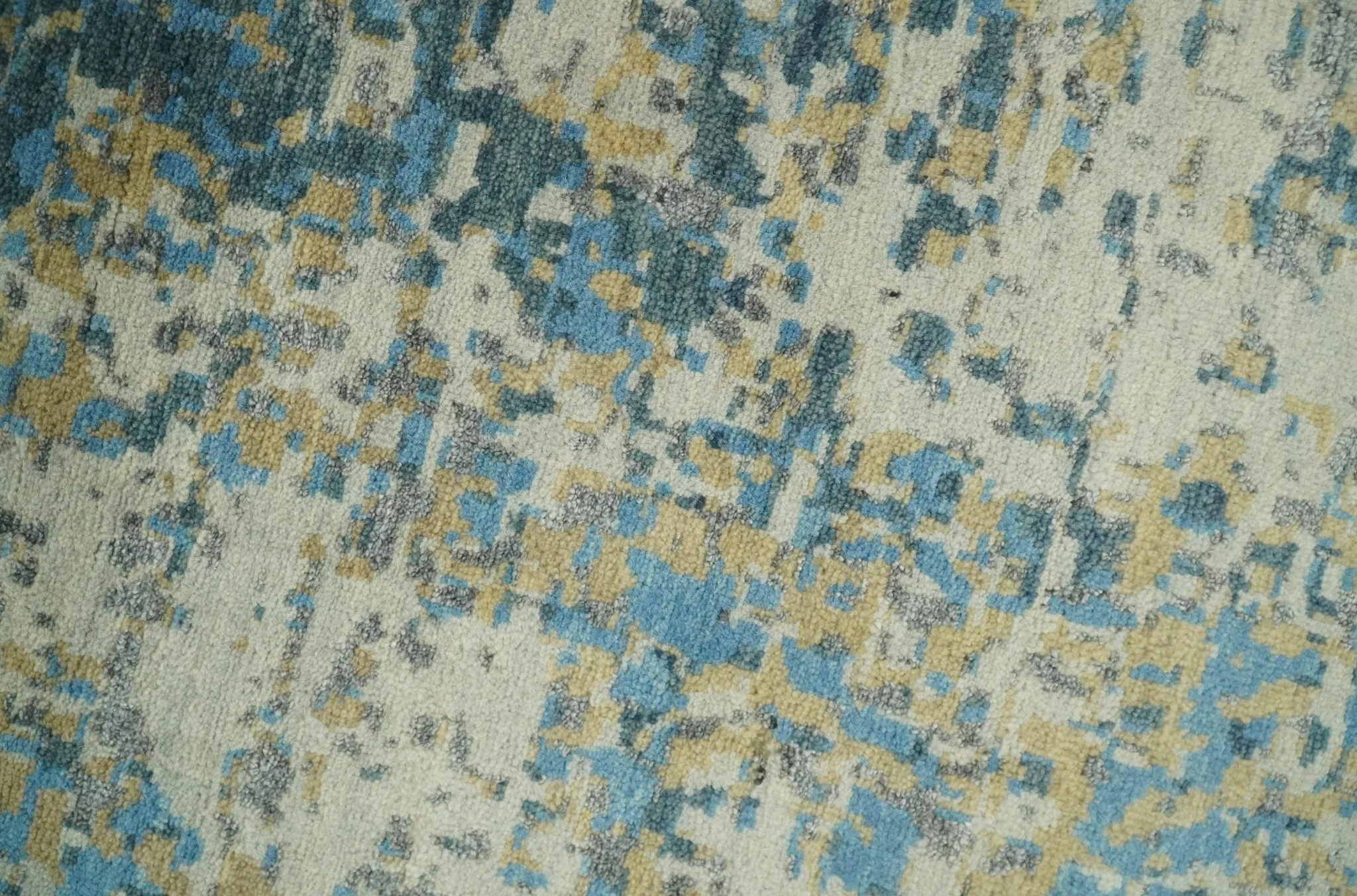9x12 Fine Hand knotted Bue and Beige Traditional Modern Abstract Wool and Bamboo Silk Area Rug | TRDCP675912 - Image 4