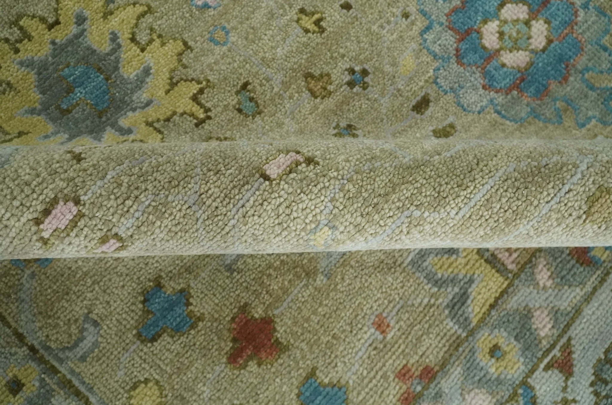 9x12 Hand Knotted Beige and Ivory Floral Traditional Persian Oushak Wool Rug | TRDCP1205912S - Image 6