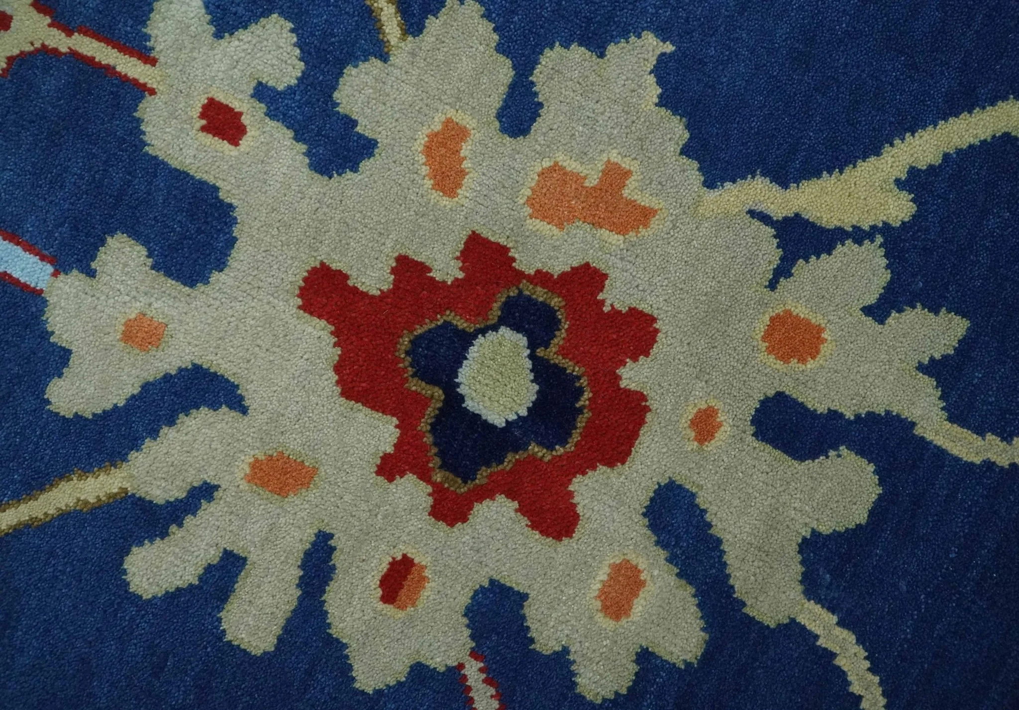 9x12 Hand Knotted Blue and Beige Colorful Oushak Wool Area Rug - Image 4