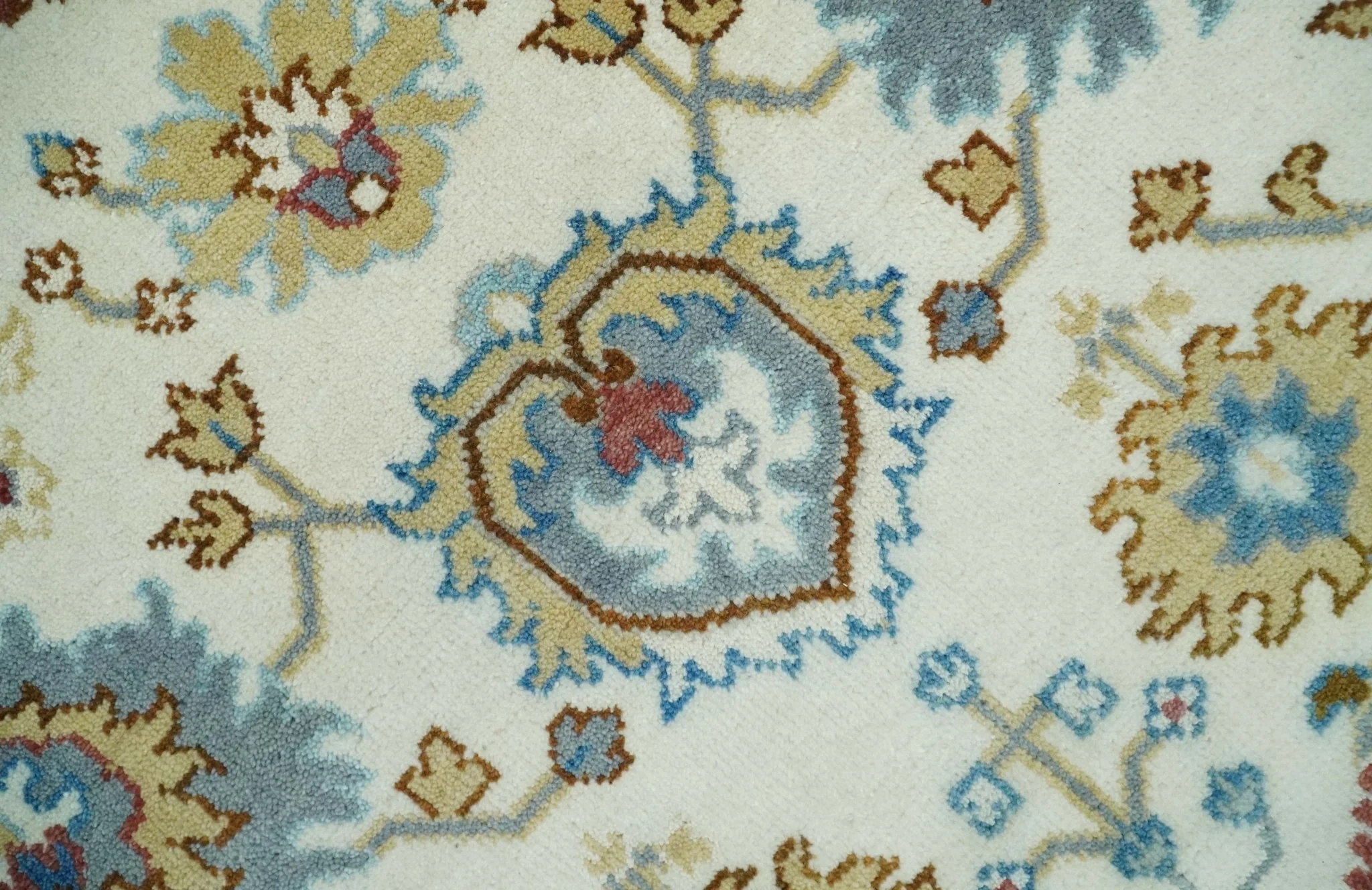 9x12 Hand Knotted Ivory, Blue and Olive Persian Oushak Wool Area Rug | TRDCP904912 - Image 4