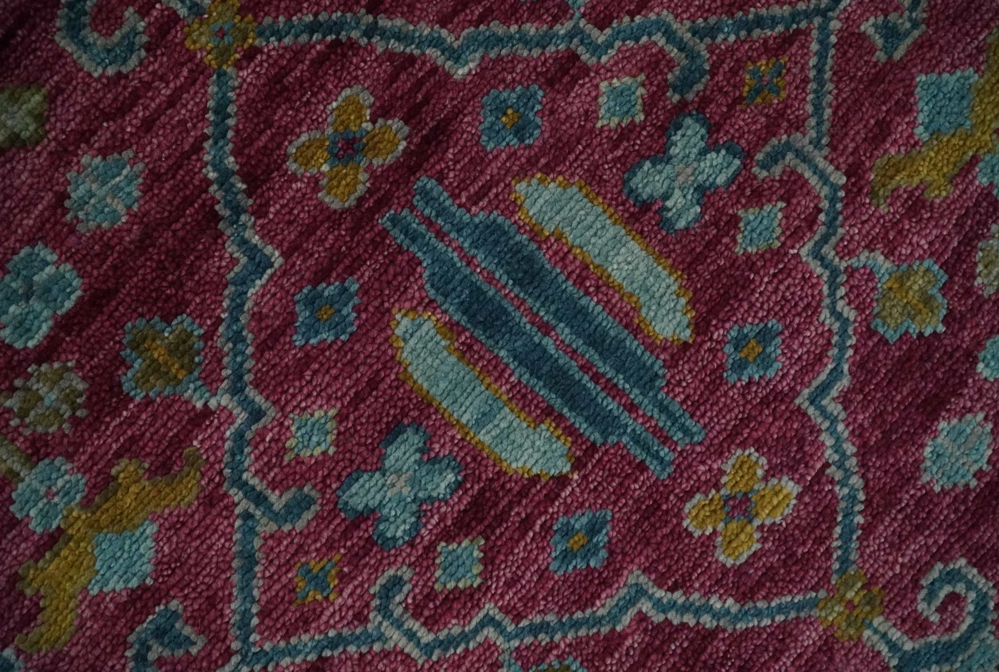 9x12 Hand Knotted Maroon and Gold Heriz Serapi Traditional Antique Style Wool Area Rug | TRDCP1603912S - Image 4