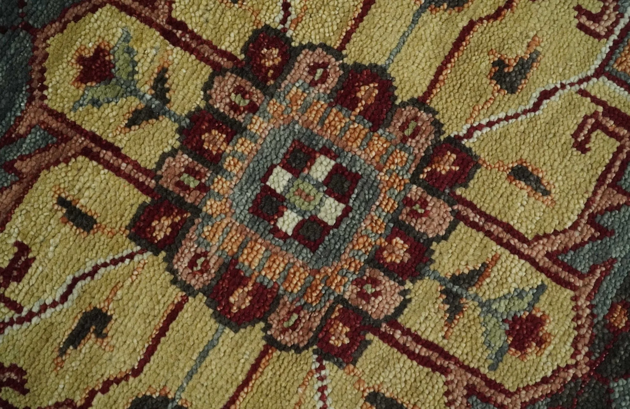 9x12 Hand Knotted Red and Gray Traditional Persian Heriz Serapi Wool Rug | TRDCP952 - Image 8