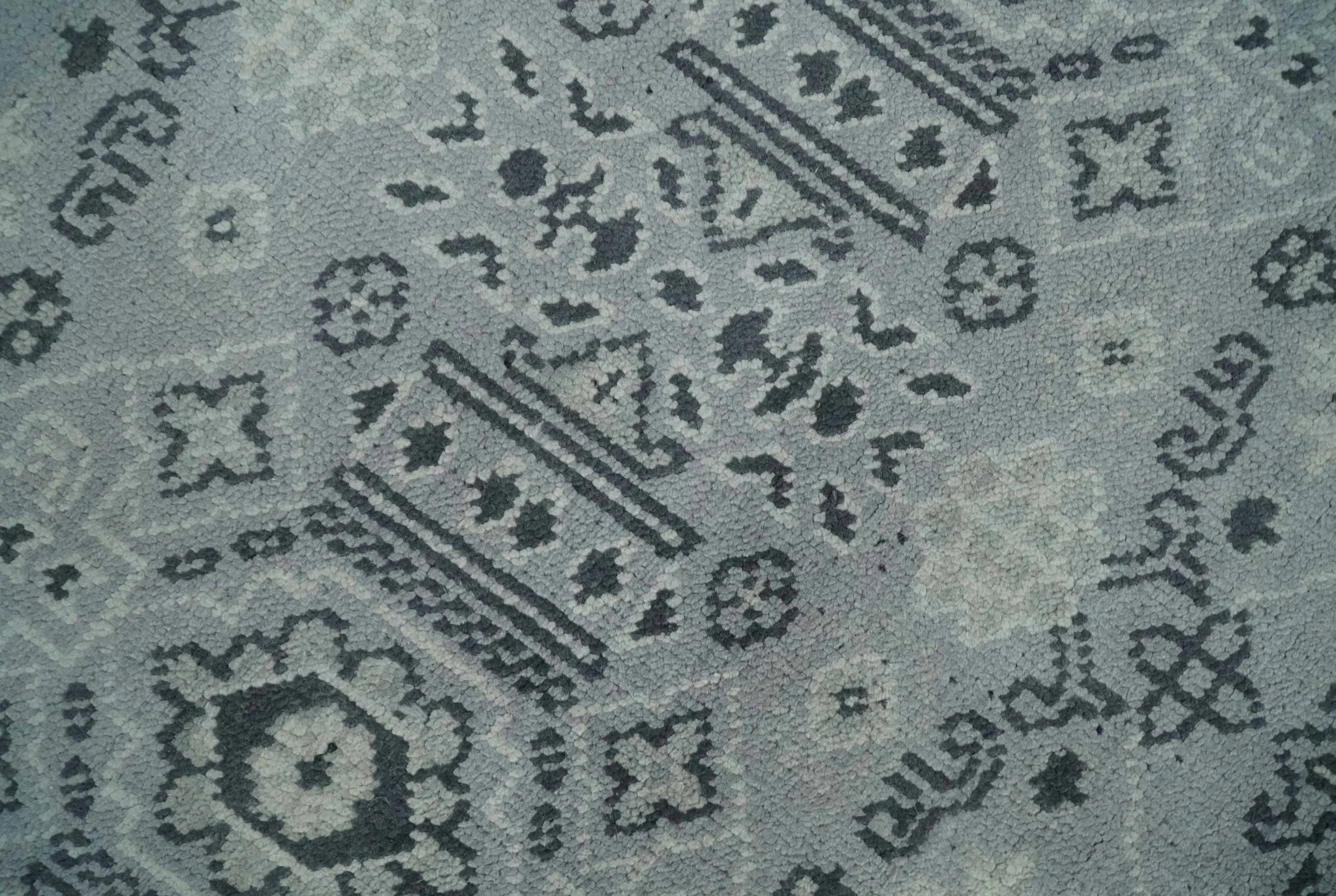 9x12 Hand Knotted Silver, Ivory and Charcoal Traditional Antique Style Wool Rug - Image 4