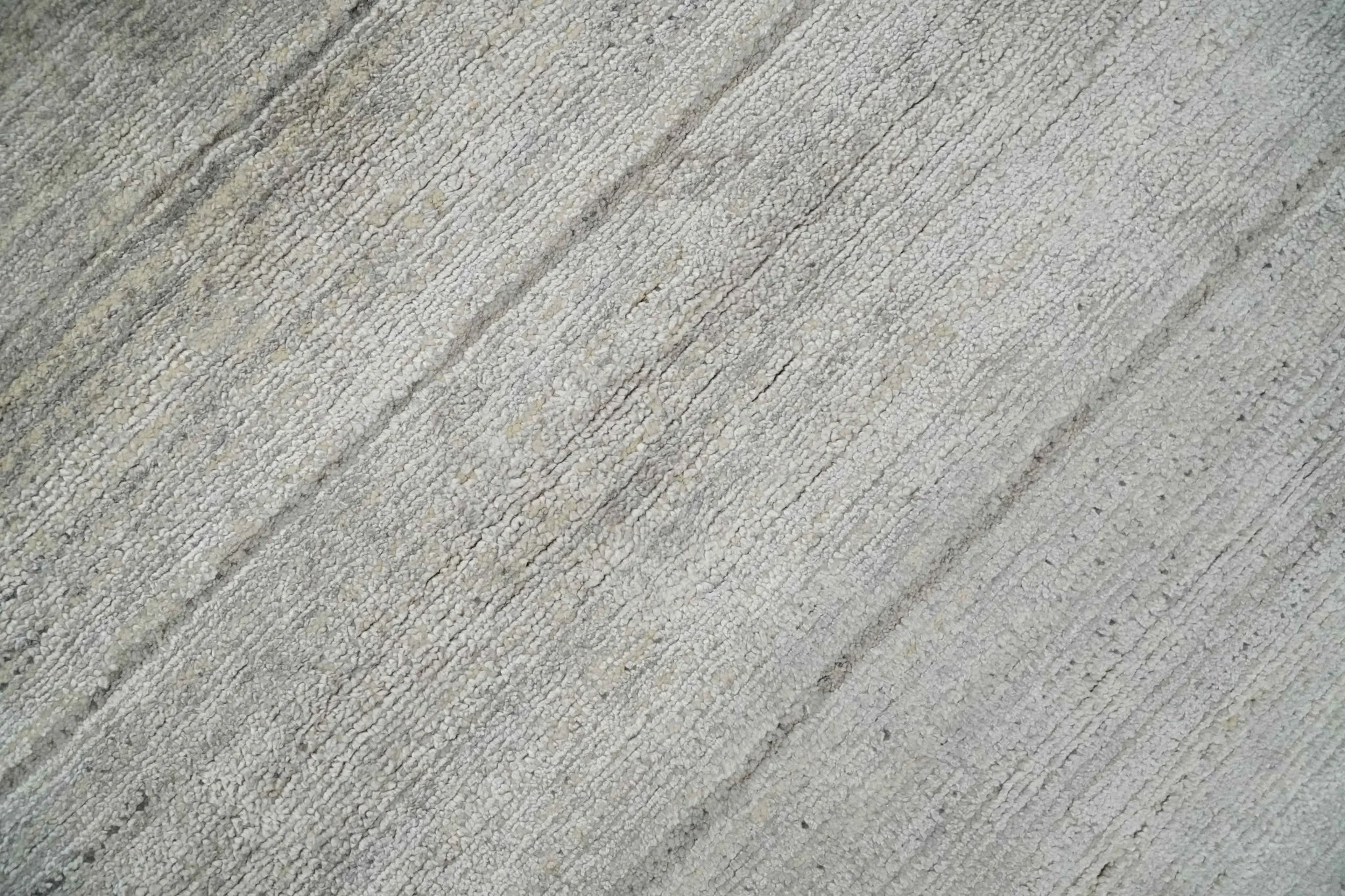 Contemporary Abstract 9x12 Hand Knotted Silver and Charcoal Wool and Bamboo Silk Area Rug - Image 4