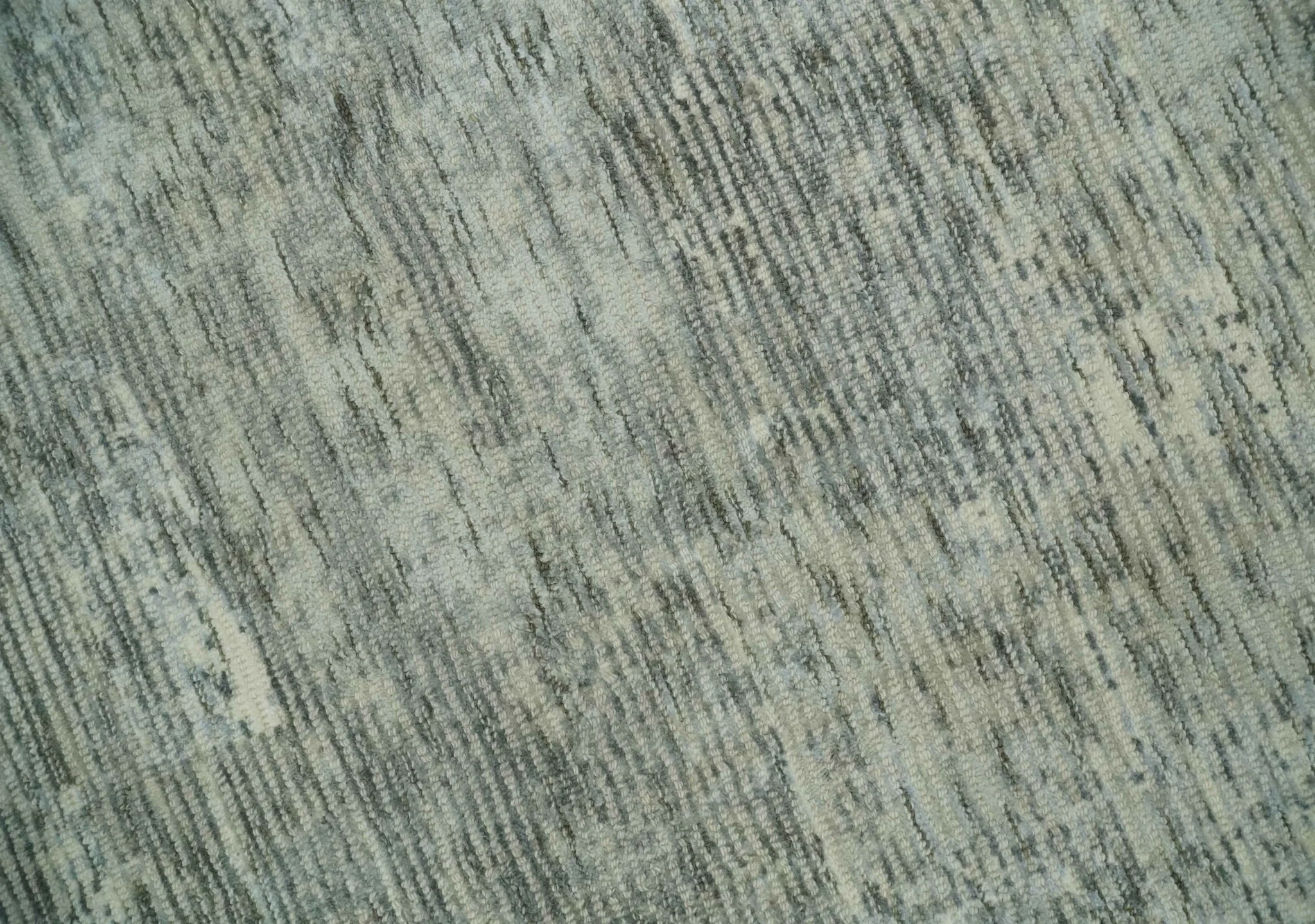 Modern Abstract Beige, silver, Gray and Charcoal 5x8 Hand loom Viscose Area Rug - Image 5