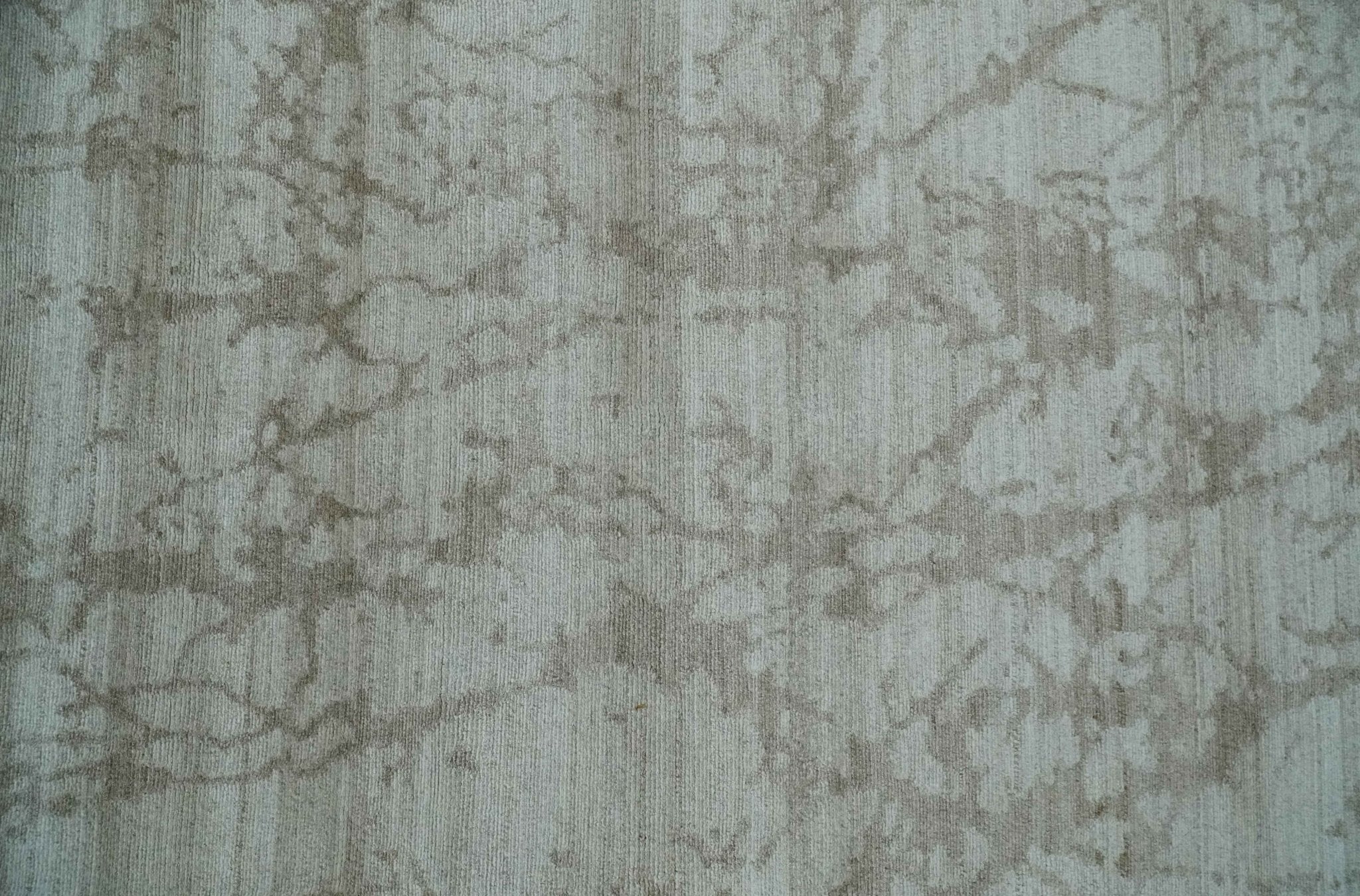 Modern Abstract Gray and Silver Hand knotted 6x9 Viscose Area Rug - Image 8
