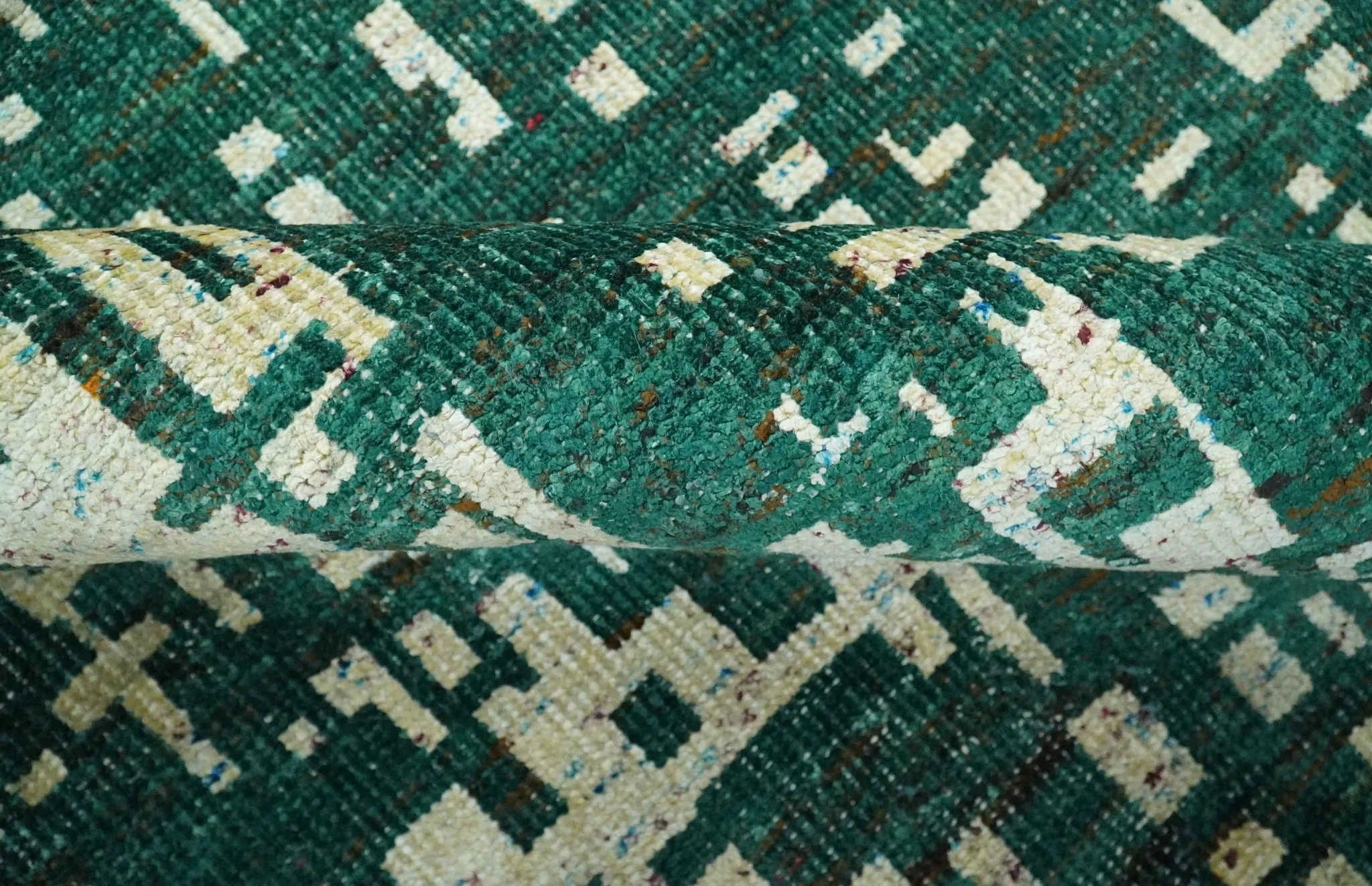 Modern Abstract 5x7.6 Hand Knotted Green and Beige Contemporary Recycled Silk Rug - Image 6