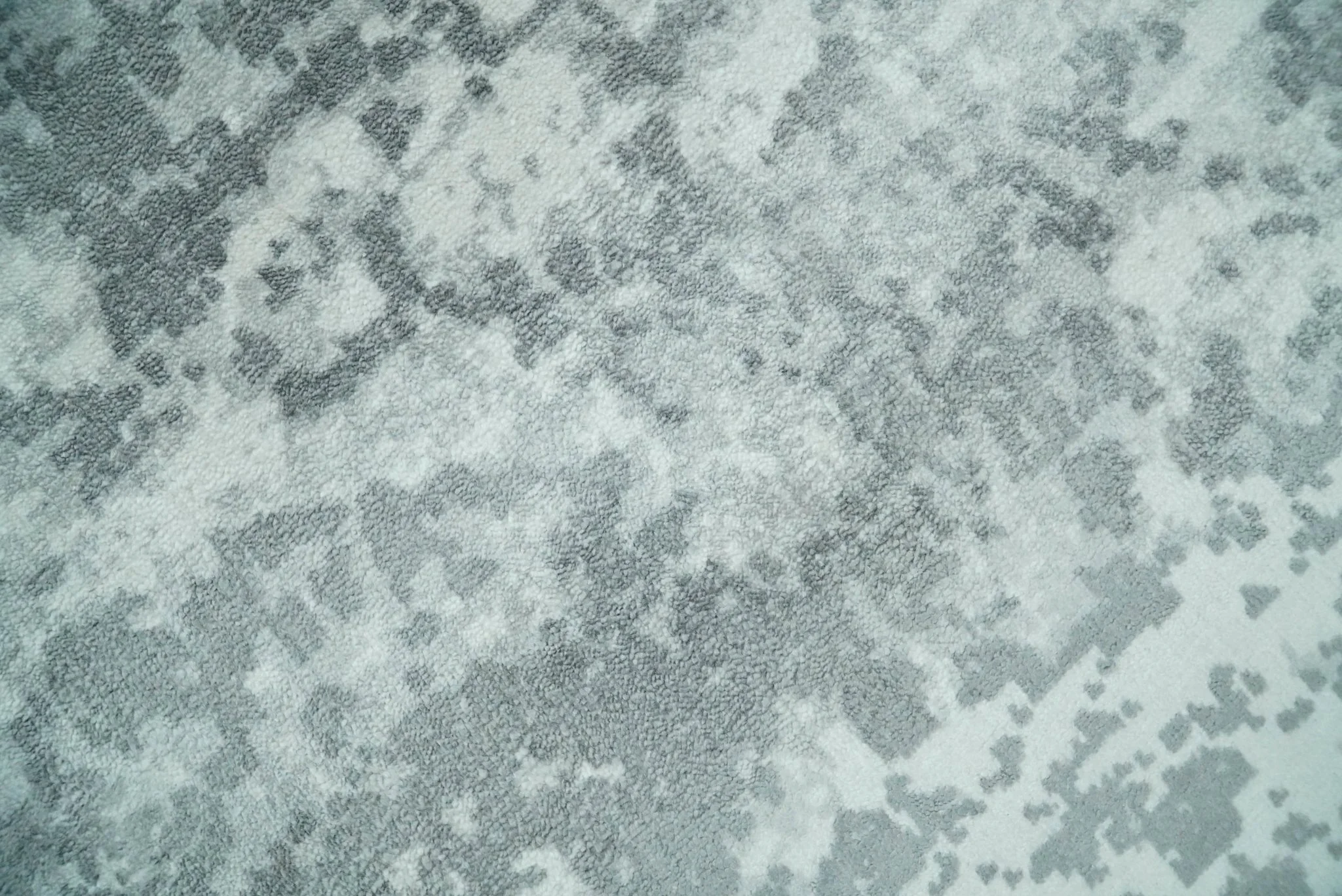 Handmade 7.10x9.9 Abstract Ivory and Gray Blended Wool and Bamboo Silk Area Rug - Image 4