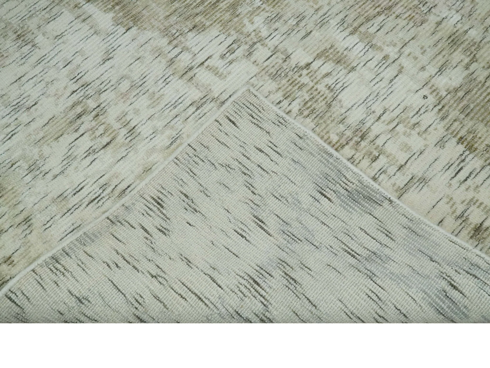 Modern Abstract Ivory, Green and Charcoal 5x8 Hand loom Wool and Viscose Area Rug - Image 8