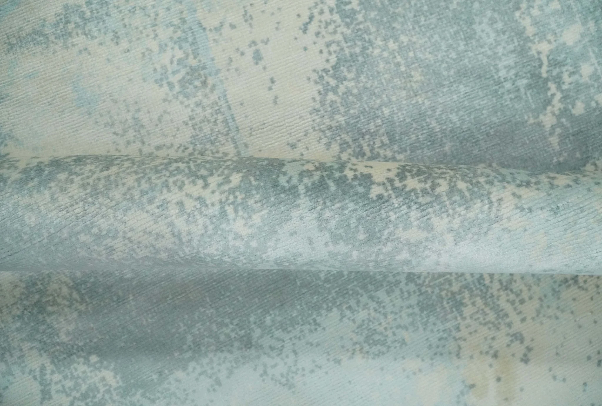 Modern Abstract Light Blue, Beige and Gray Hand loom 5x8 wool and Viscose Area Rug - Image 7