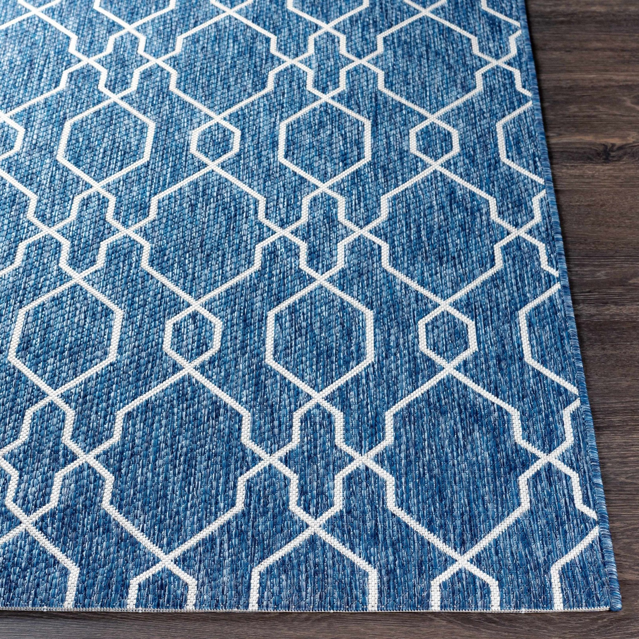 Aldford Denim Modern Geometrical Blue And Cream Machine Woven Outdoor Carpet - Image 12
