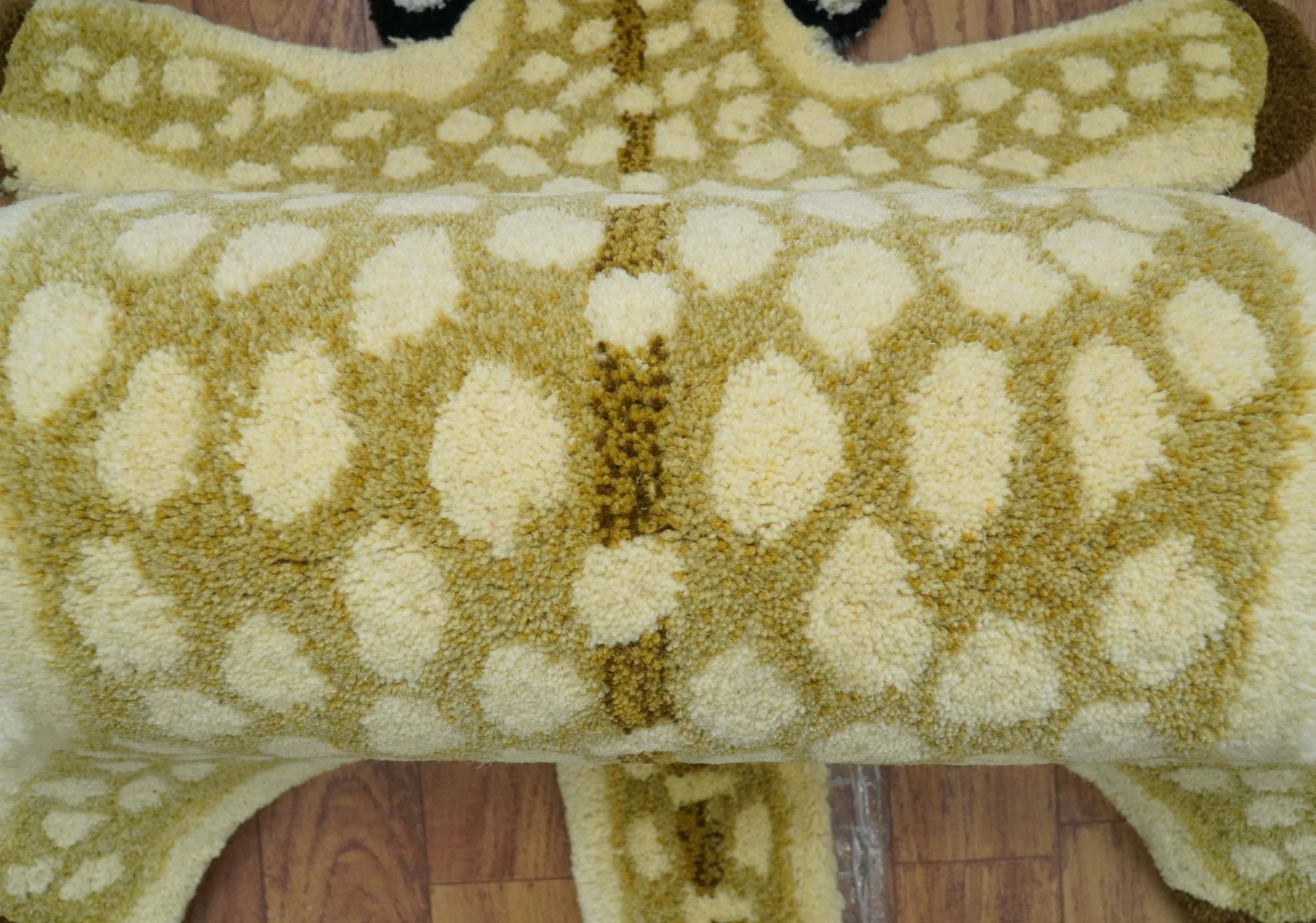 Animal Giraffe Brown Hand Tufted 2x3 Wool Area Rug - Image 5