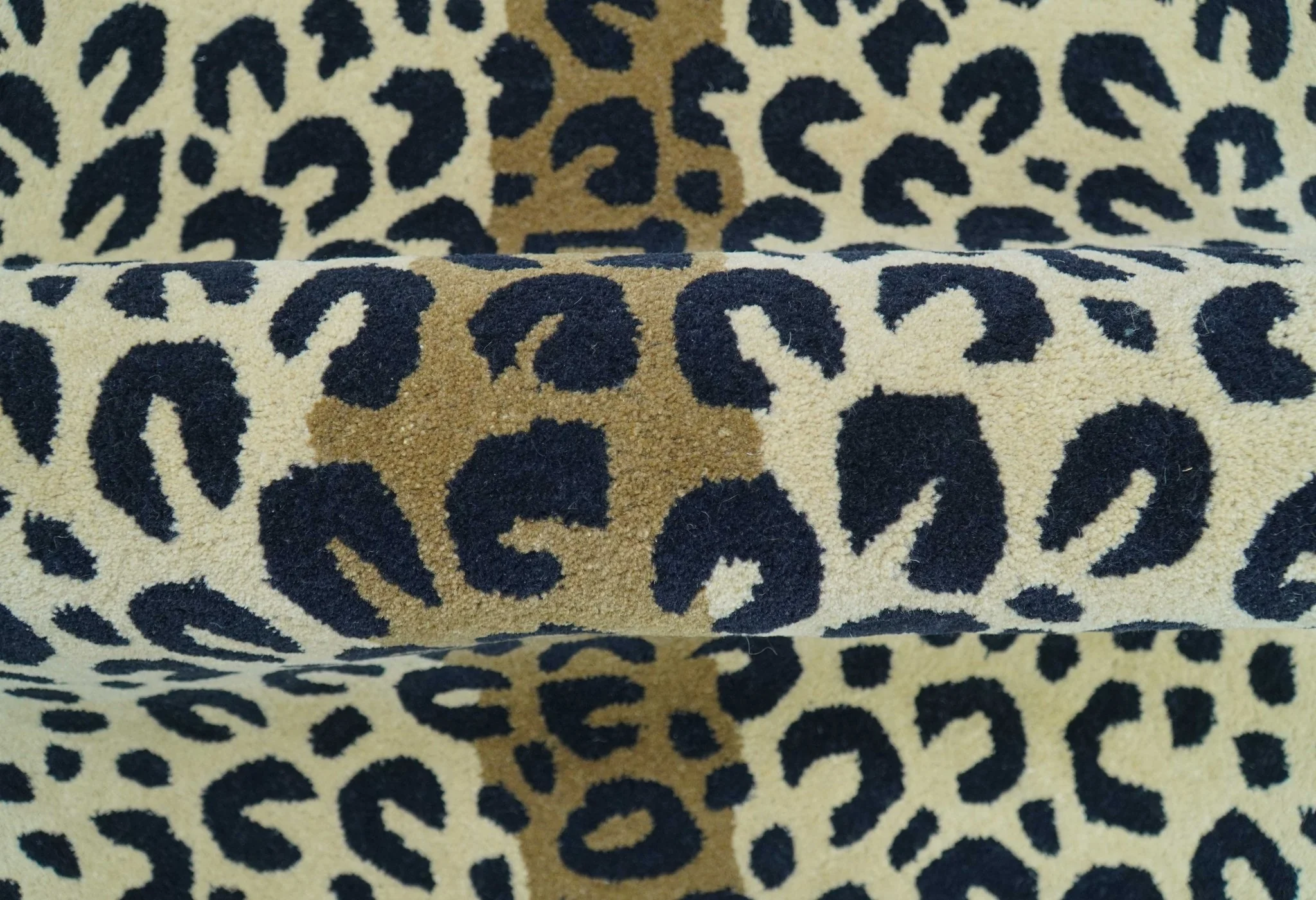 Animal Leopard Beige Hand Tufted 3x5 Wool Area Rug - Image 5