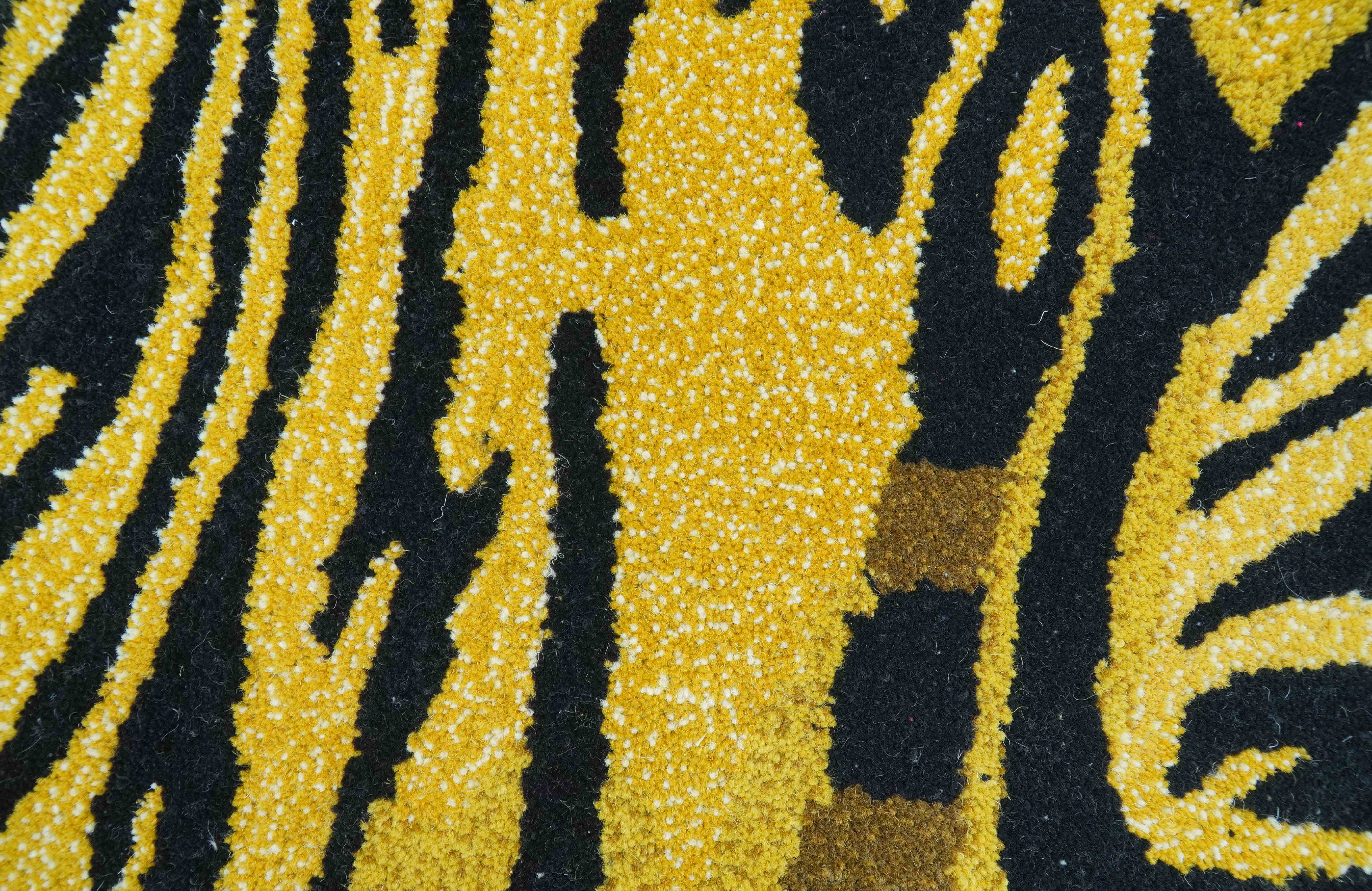 Animal Gold Tiger 3x5 Hand Tufted Wool Area Rug - Image 3