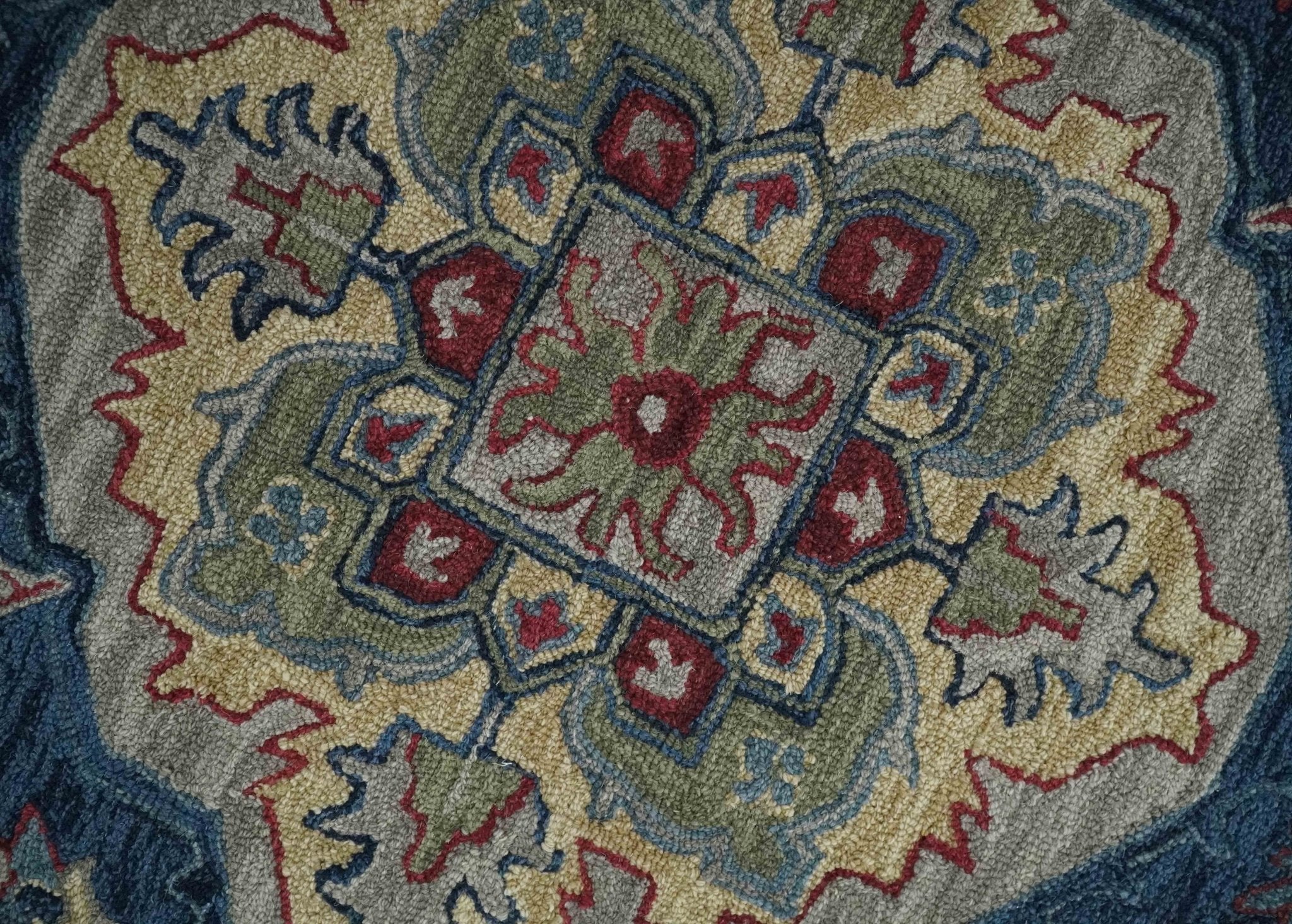 Antique look Maroon and Blue Hand Tufted Traditional Heriz Medallion Multi Size wool Area Rug - Image 9