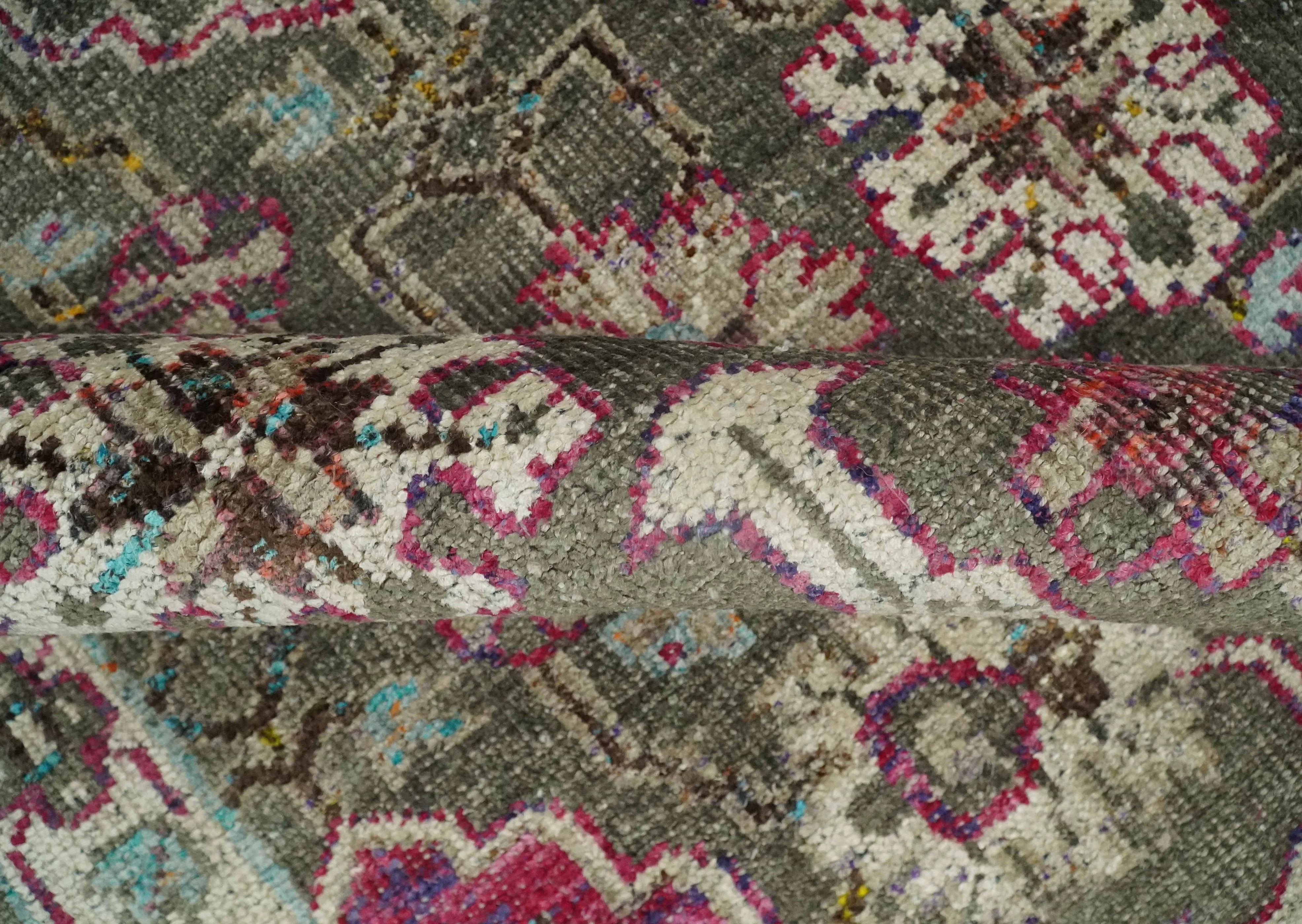 Antique Moss Green 5x8 Hand Knotted Beige and Pink Persian made of Bamboo Silk Area Rug | OP70 - Image 6