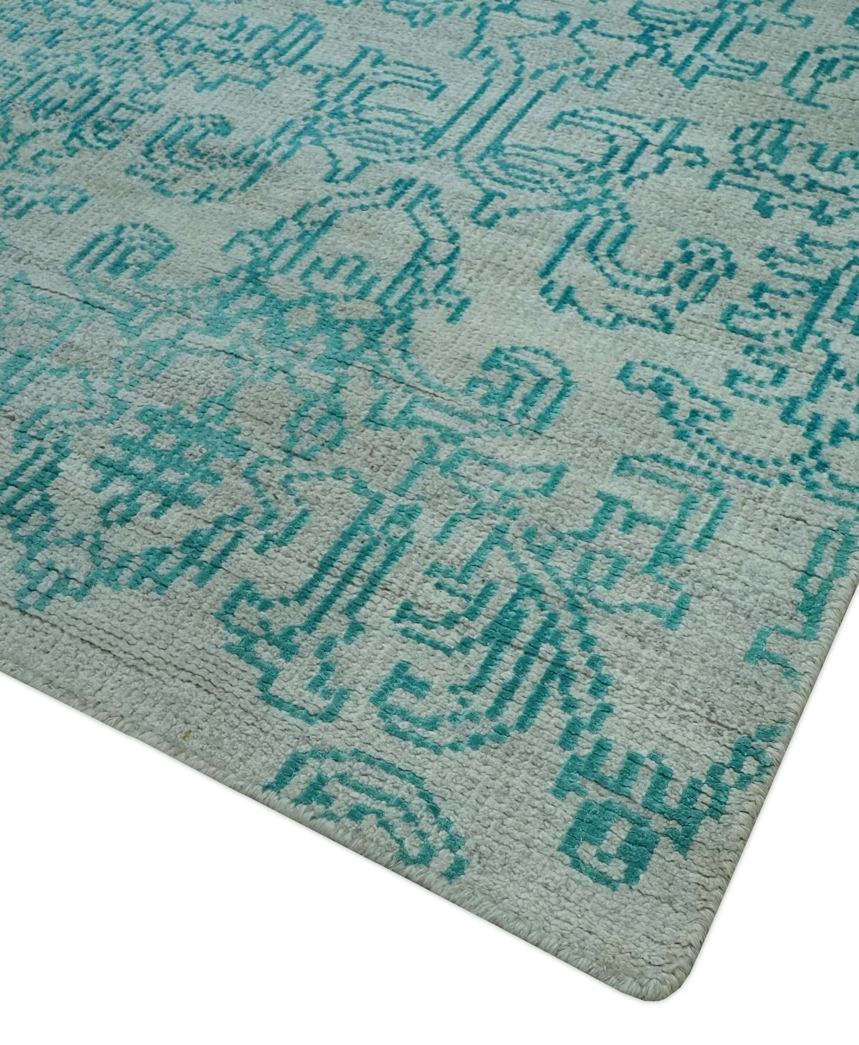Antique design 6.5x10 Silver and Blue Traditional Hand Knotted wool Area Rug - Image 5