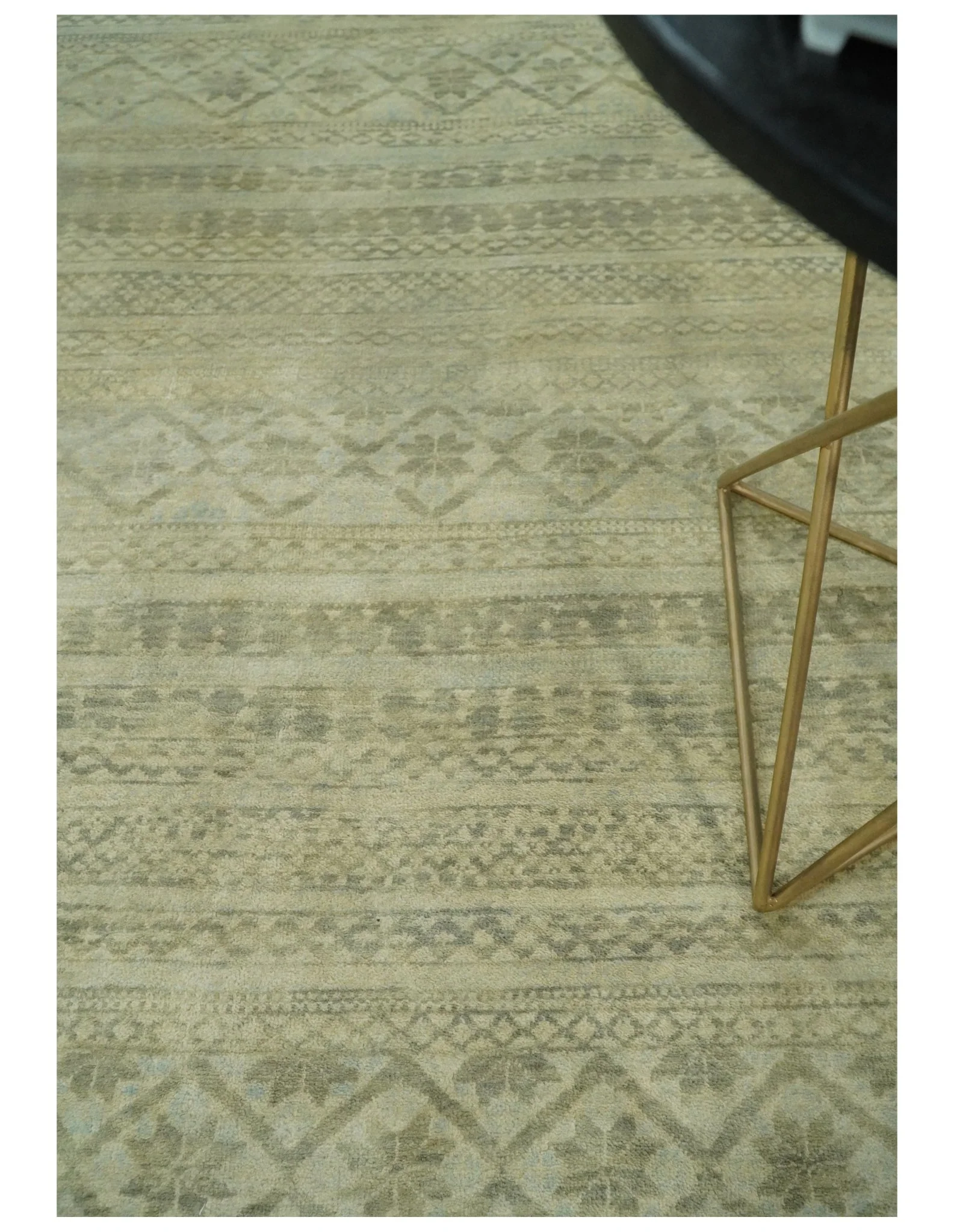 Antique faded 8x10 Vintage Oriental Traditional Olive and Beige Wool Area Rug | TRDCP547810 - Image 3