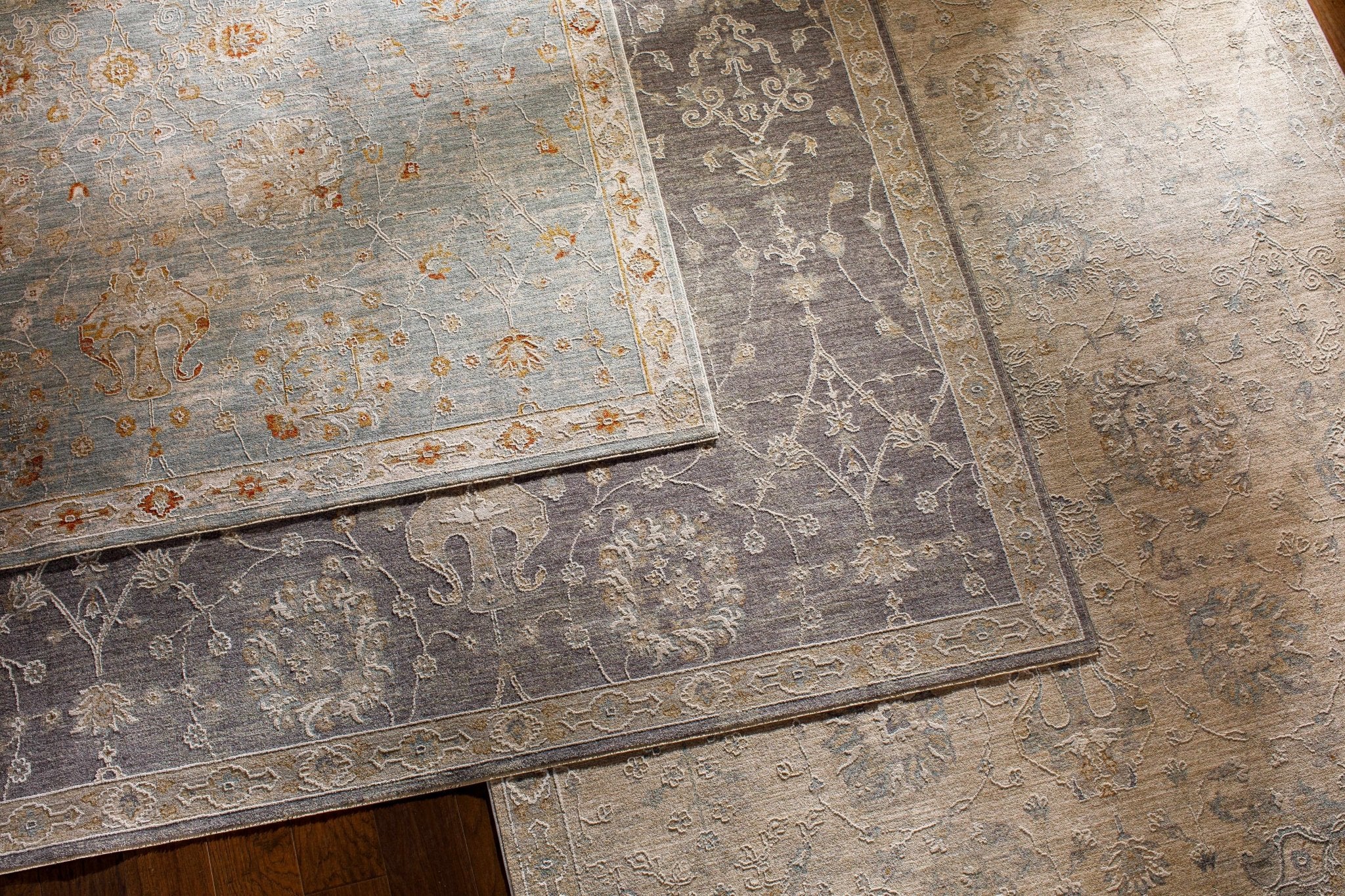 Antique Look Floral Beige and Charcoal Traditional Design Area Rug - Image 27