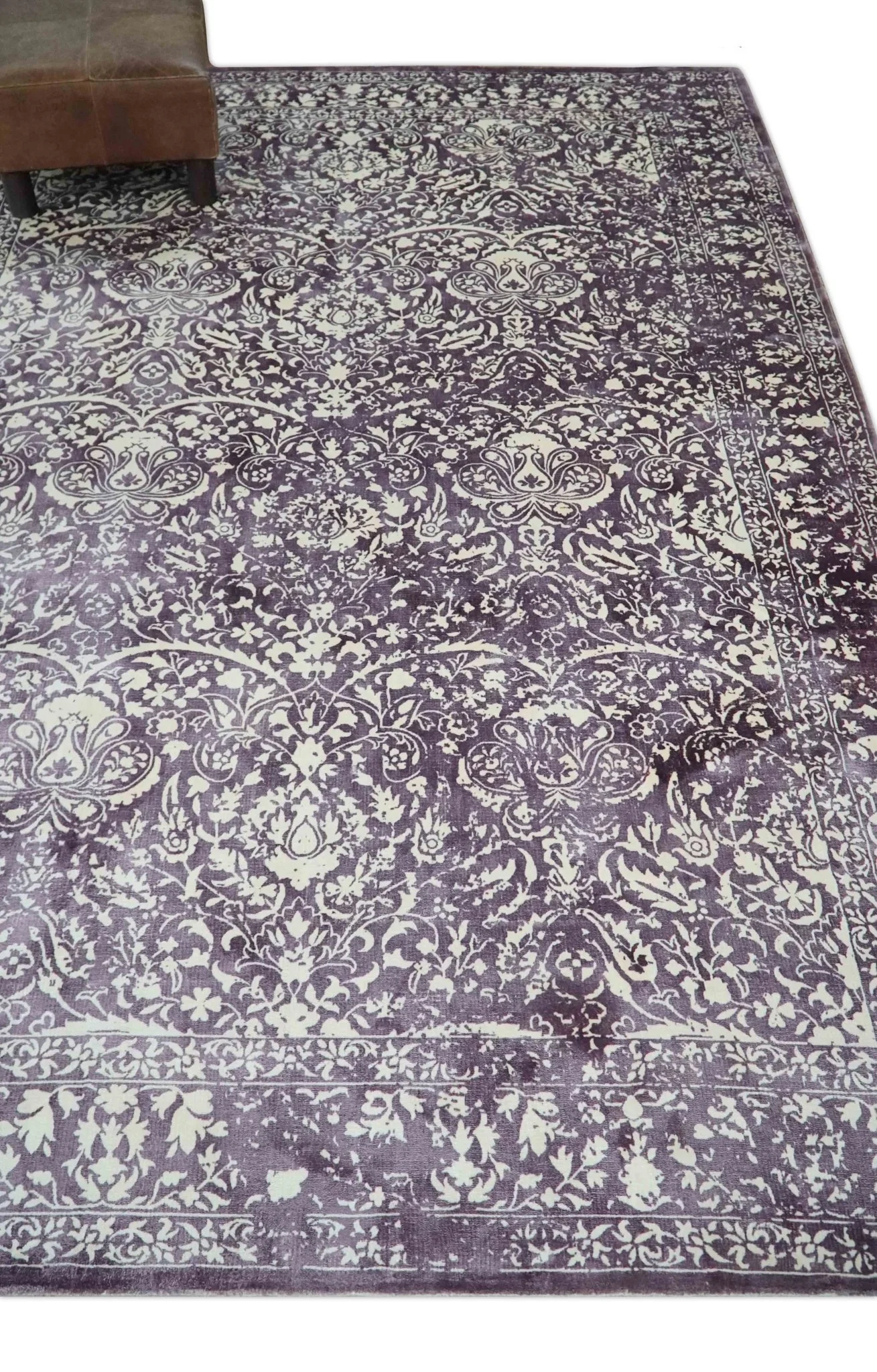 Premium Style Floral Ivory and Dark Purple 5.6x8 Handloom Wool and Viscose Area Rug - Image 4
