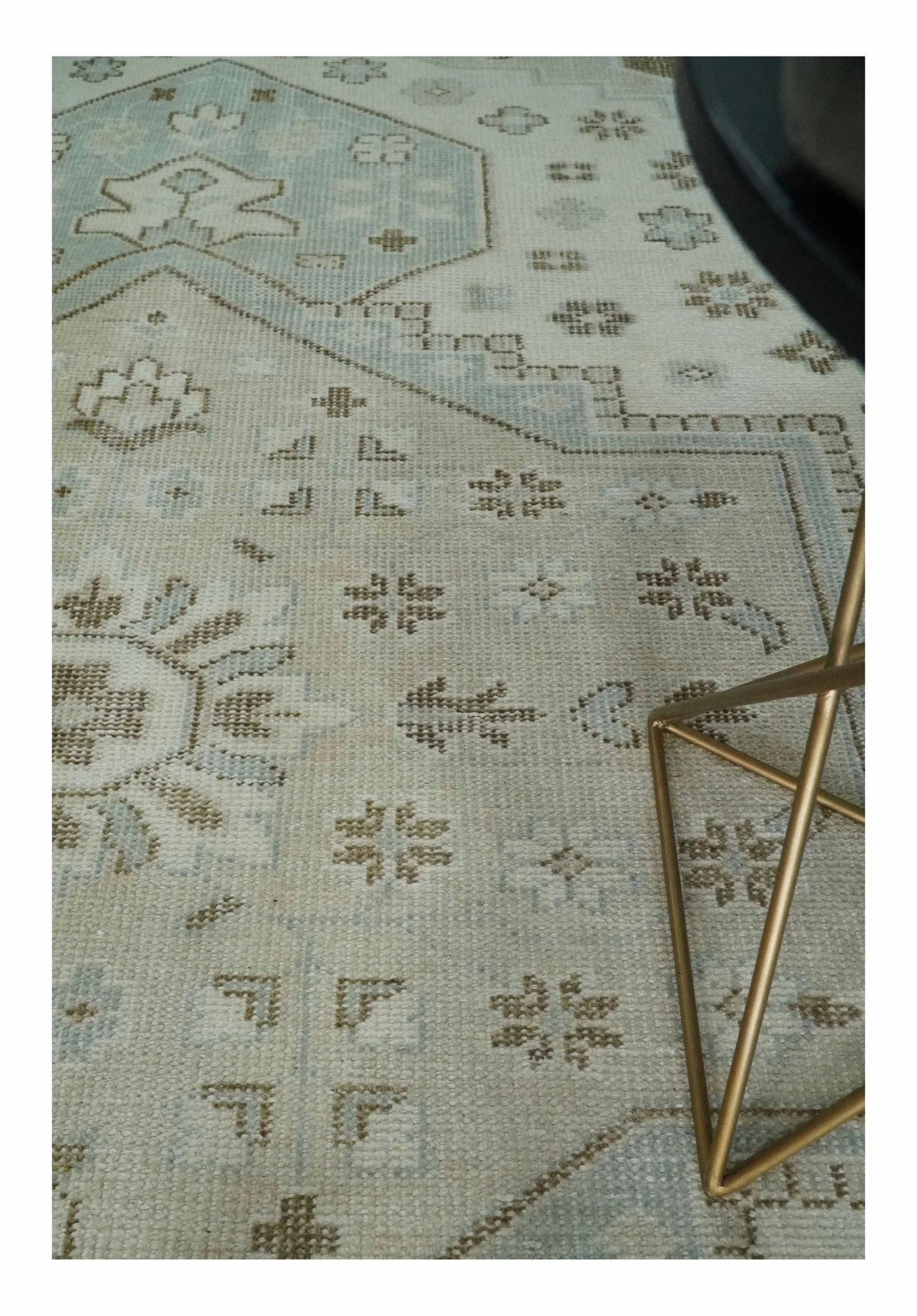 Earthy Ivory, Brown and Gray Hand knotted 8x10 Traditional wool Area Rug - Image 2