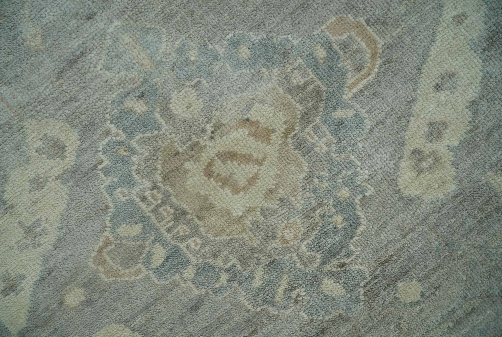 Antique style Gray and Beige 9x12 Hand knotted Oushak wool Area Rug - Image 4
