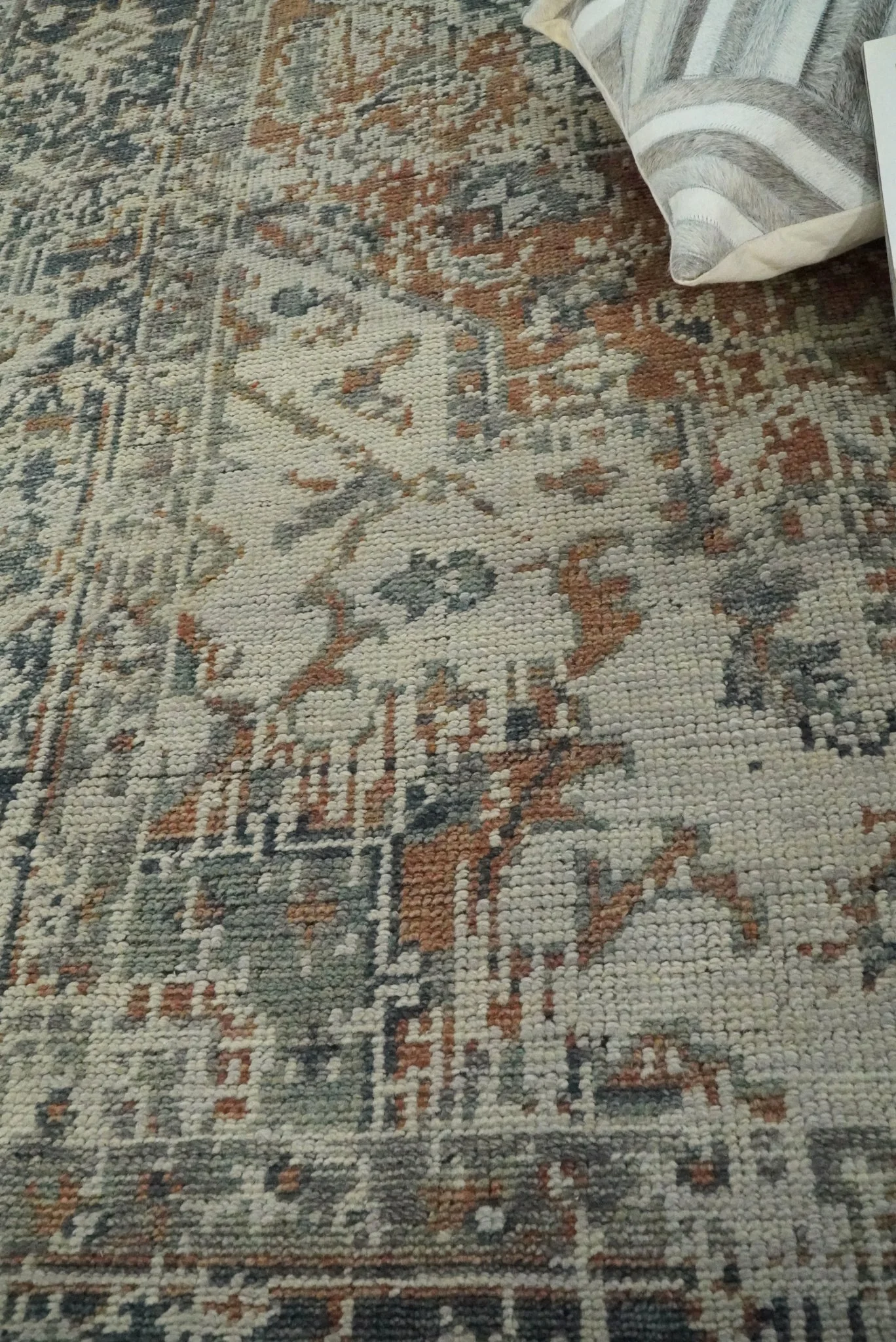 Vintage Distressed Turkish Hand Knotted Serapi Rust, Ivory and Charcoal Traditional Antique Multi Size wool Area Rug - Image 7