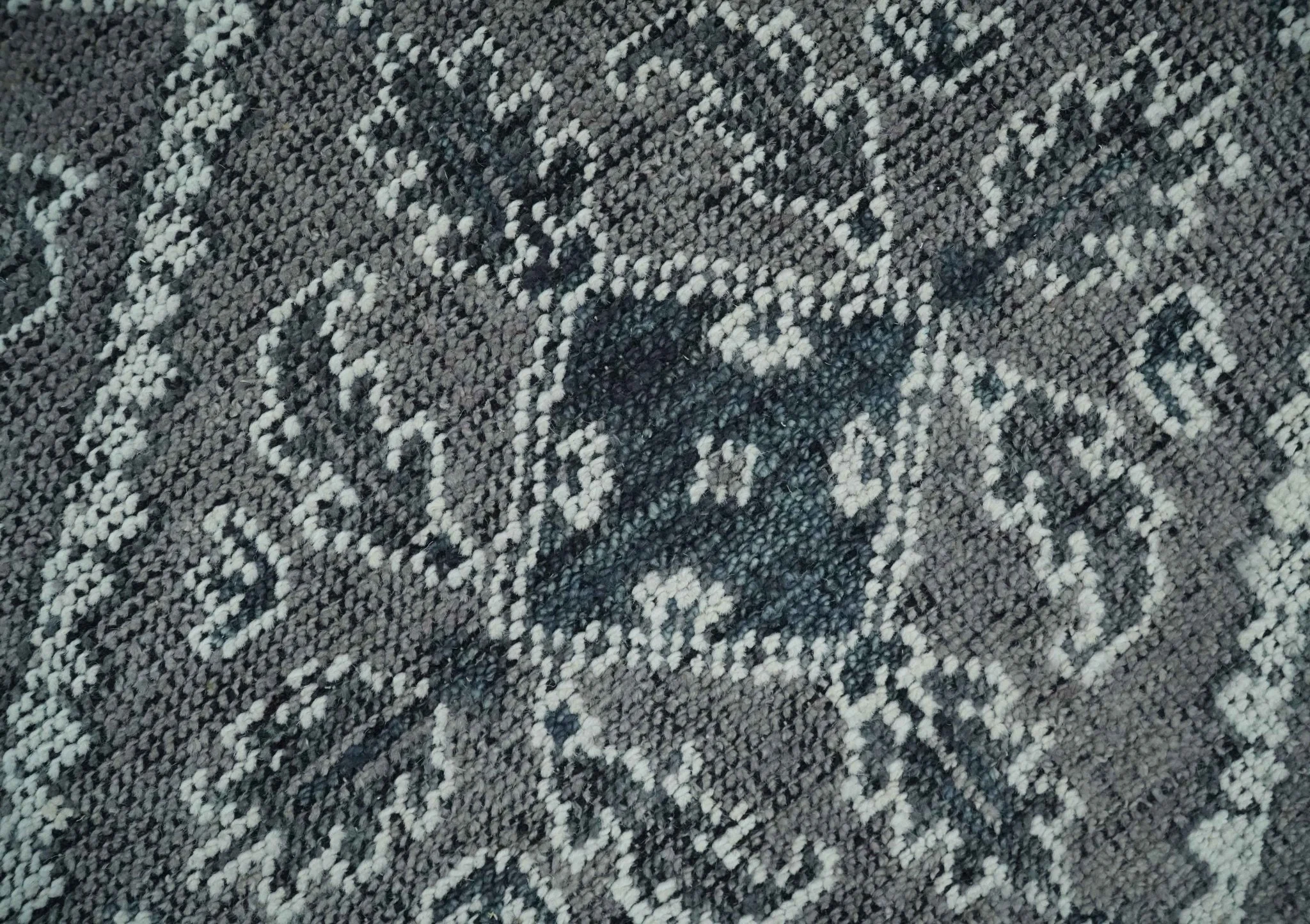 Antique Style Hand Knotted Multi Size Charcoal and Silver Traditional Low Pile Wool Area Rug - Image 4