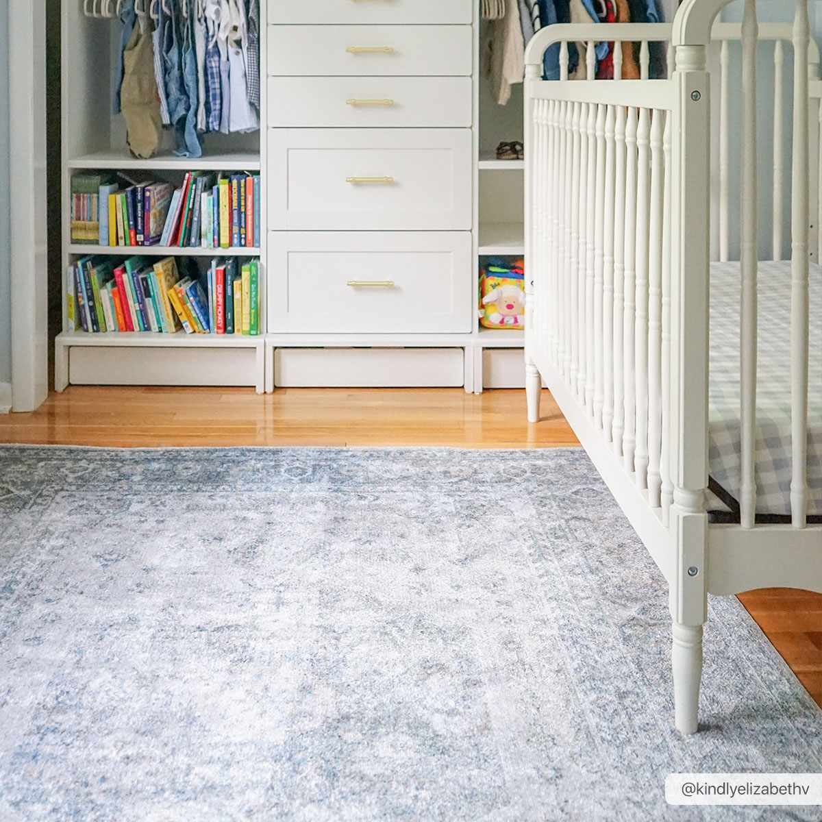 Antique Look Ivory And Blue Medallion Washable Area Rug - Image 4