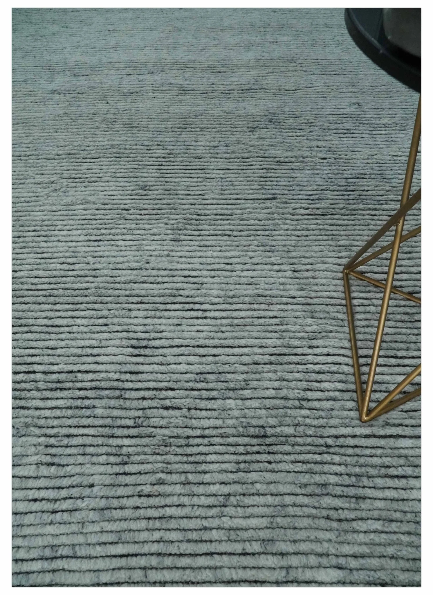 Contemporary look Gray Hand knotted loop Cut 8x10 wool Area Rug - Image 2