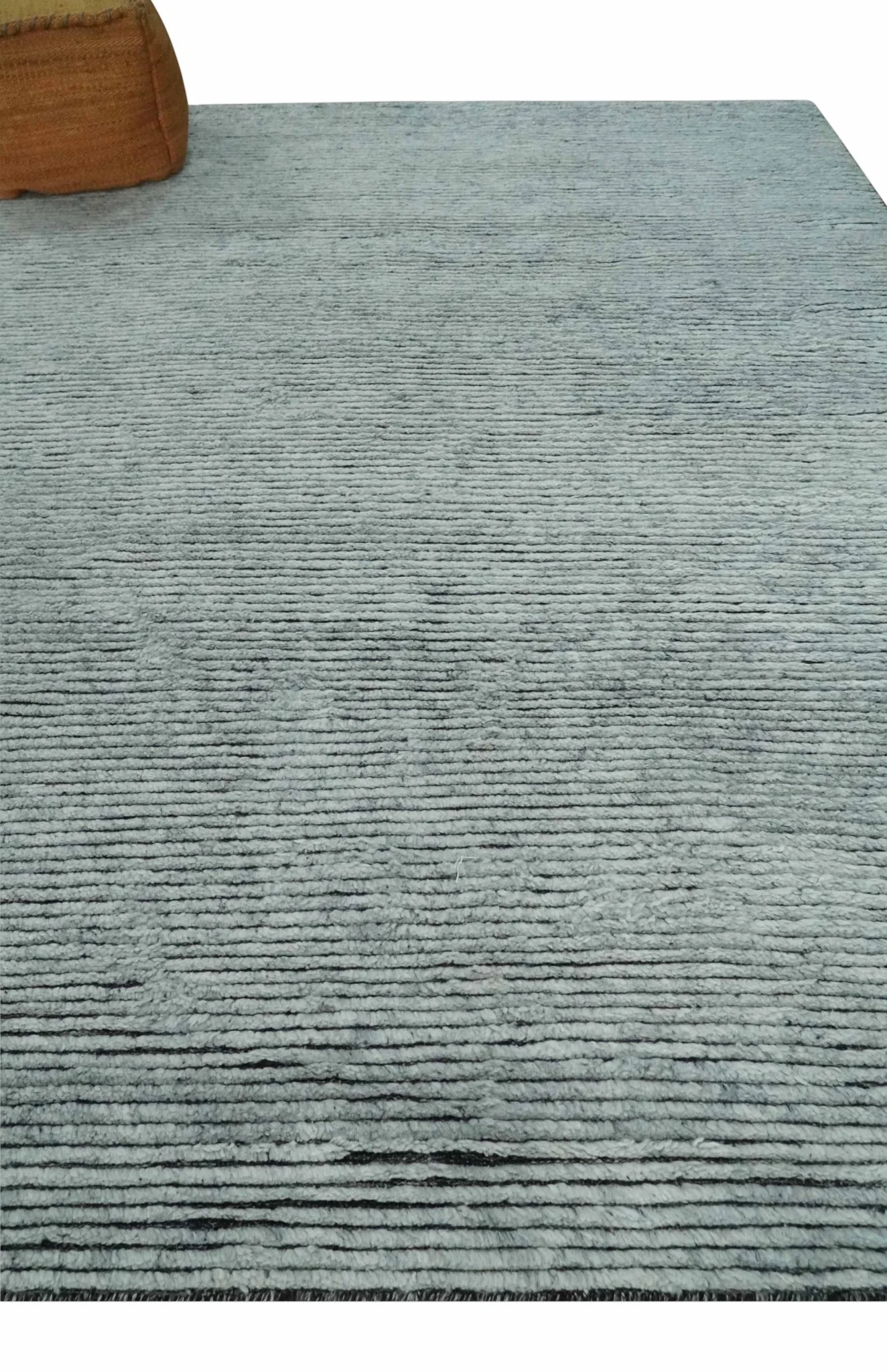 Contemporary look Gray Hand knotted loop Cut 8x10 wool Area Rug - Image 3