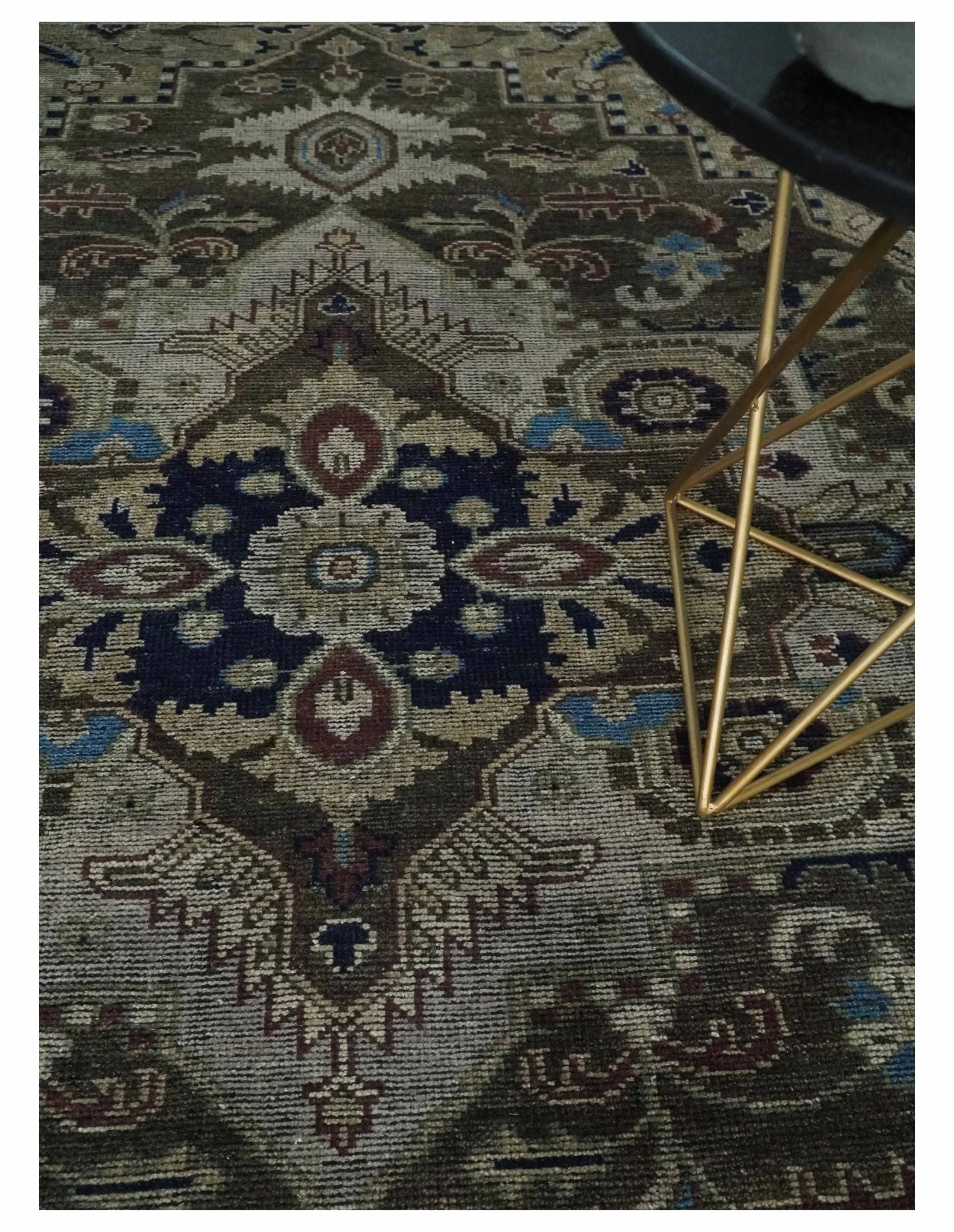 8x10 Antique look Brown, Beige and Blue Traditional Medallion wool Area Rug - Image 2