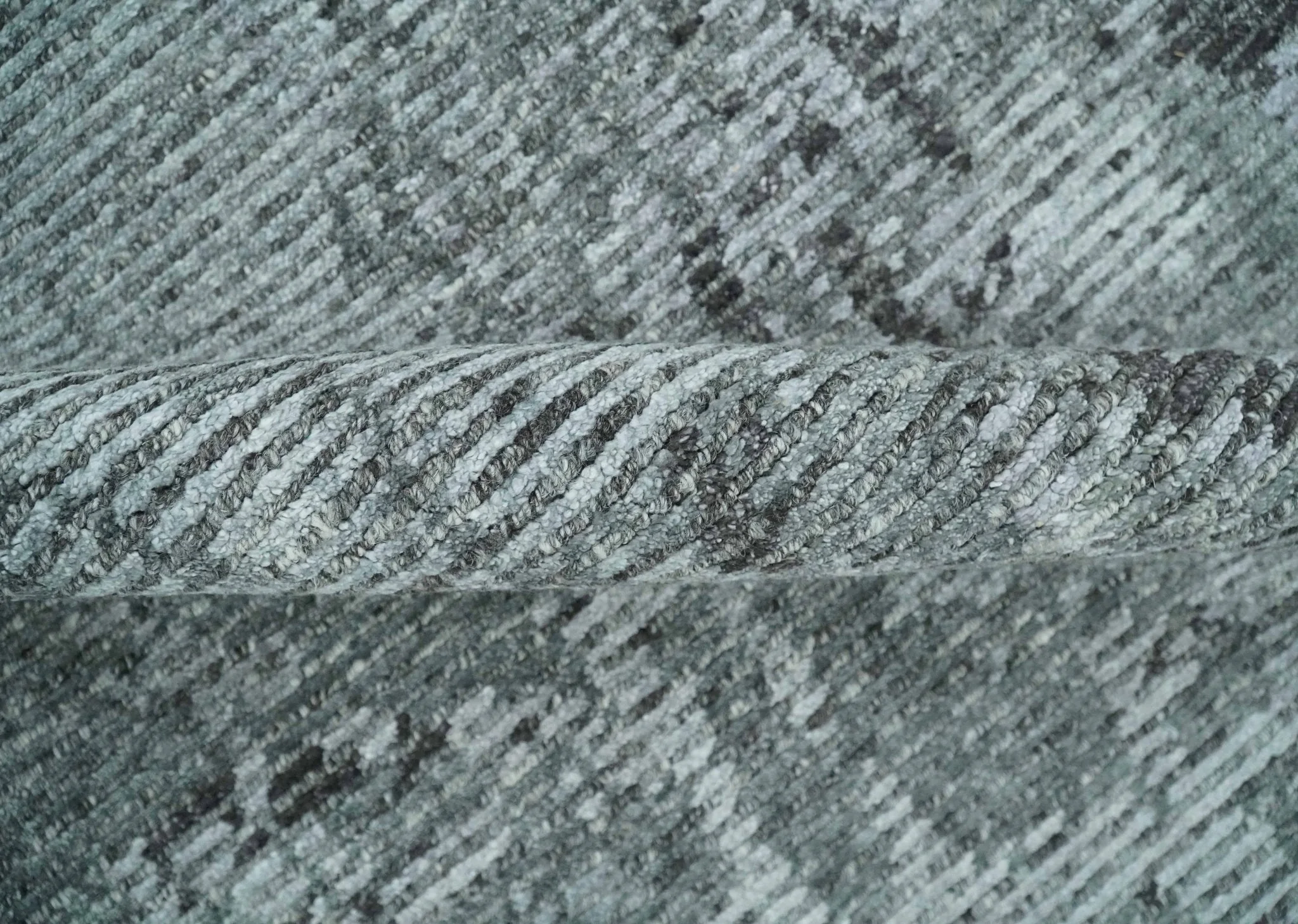 Silver and Charcoal Rug 8x10 Hand Woven Abstract Area Rug - Image 6