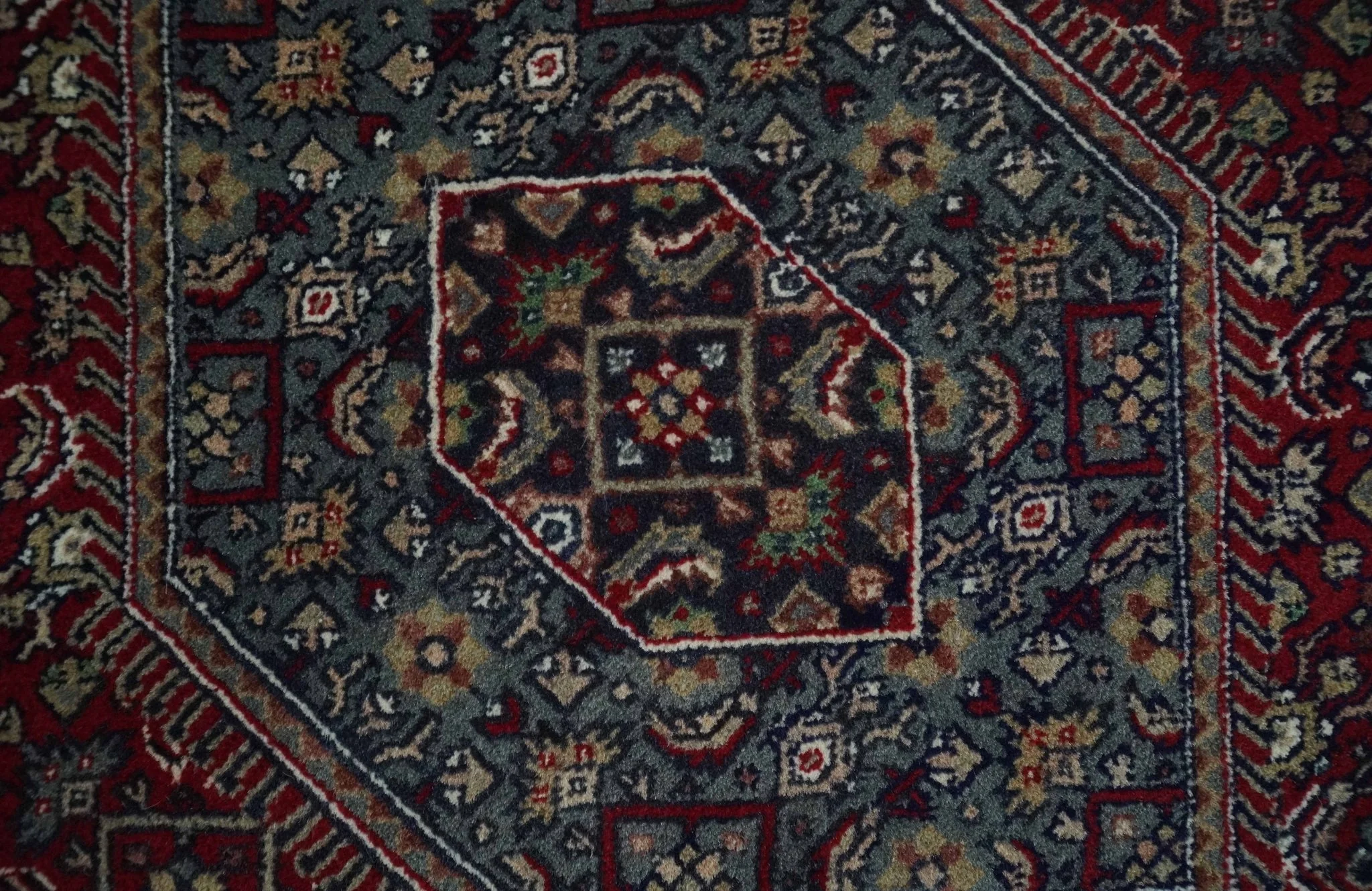 5x7 Antique Persian Hand Knotted Maroon, Black and Blue Traditional Medallion Wool Rug | KNT25 - Image 4