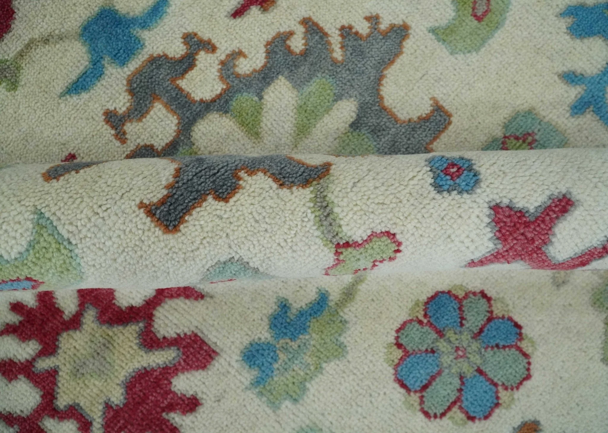 Antique Style Oushak 8x10 Wool Ivory and Blue Vibrant Colorful Hand knotted Area Rug - Image 5