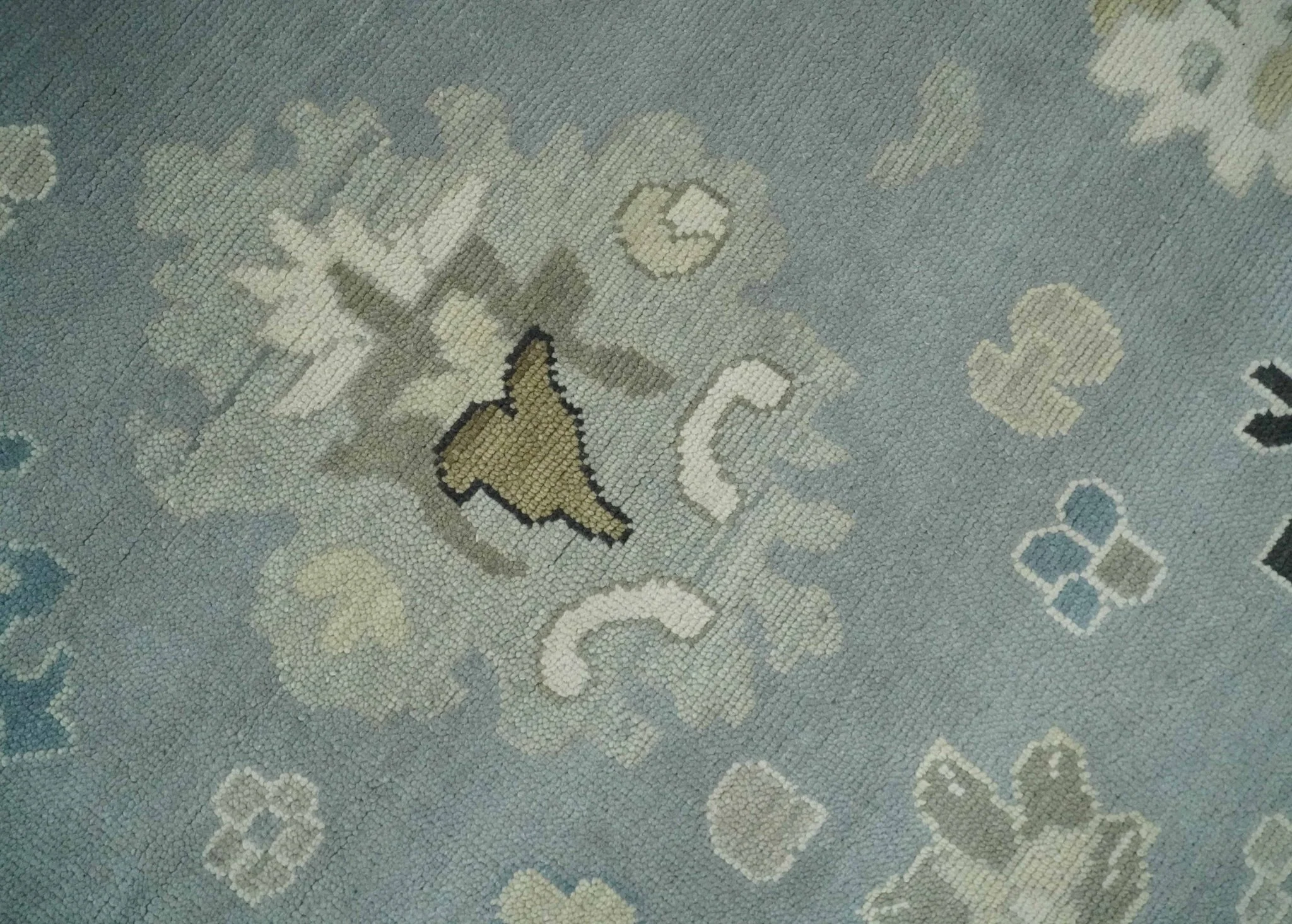 Custom Made Antique look Silver, Beige Hand Knotted Traditional Oushak Wool Area Rug - Image 4
