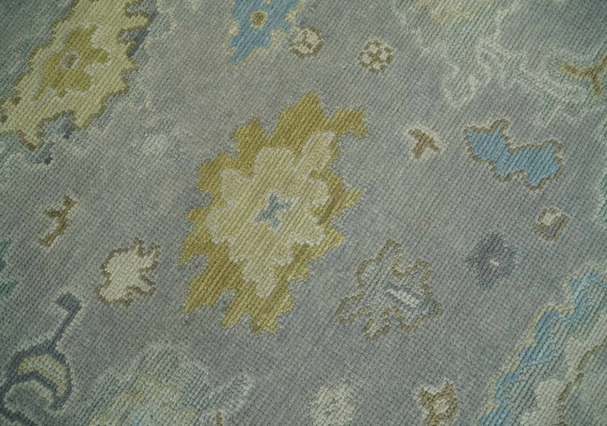 Antique Silver Hand Knotted Oushak Wool Area Rug - Image 4