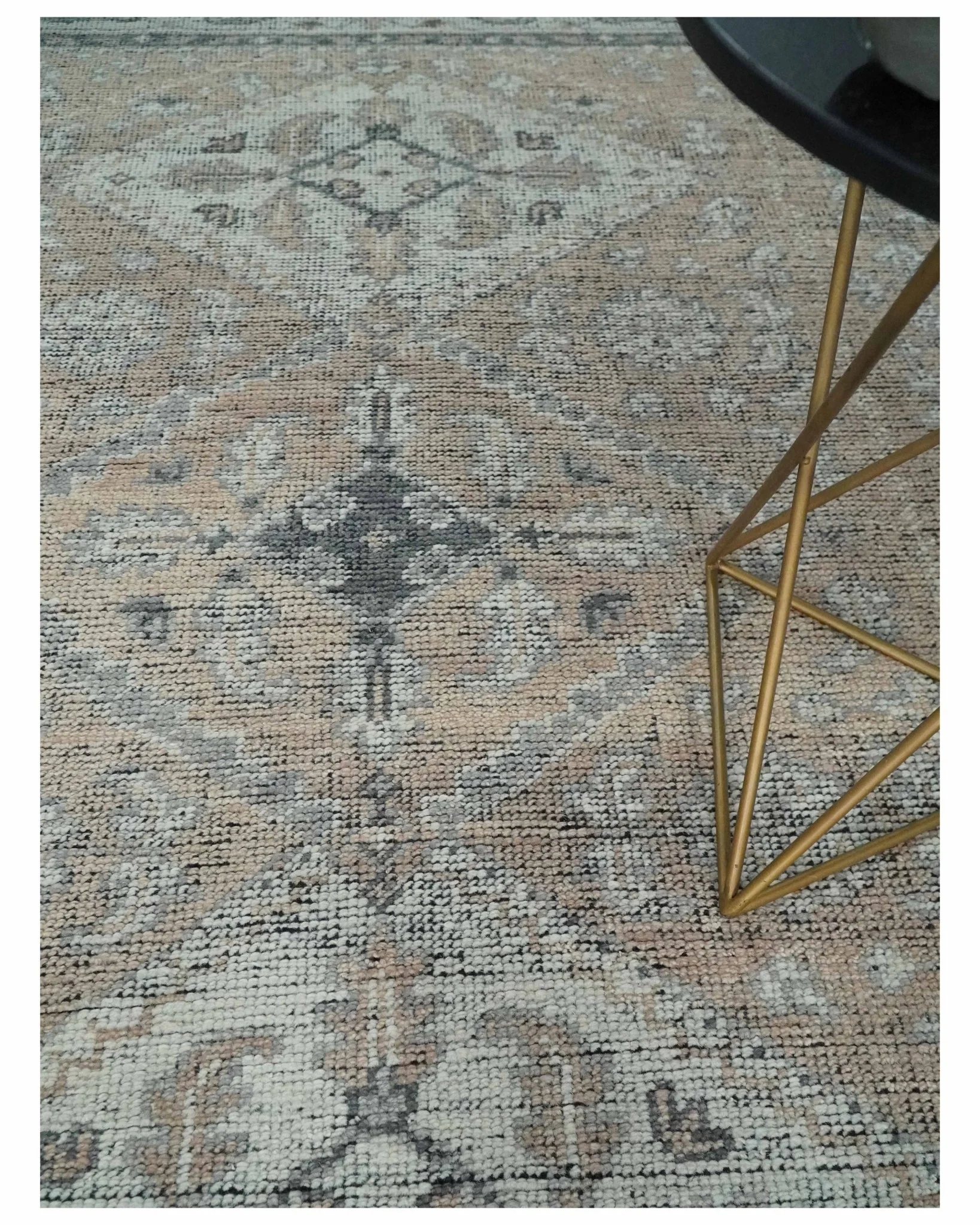 Antique Style Peach, Ivory and Charcoal 8x10 Hand knotted Traditional wool Area Rug - Image 2