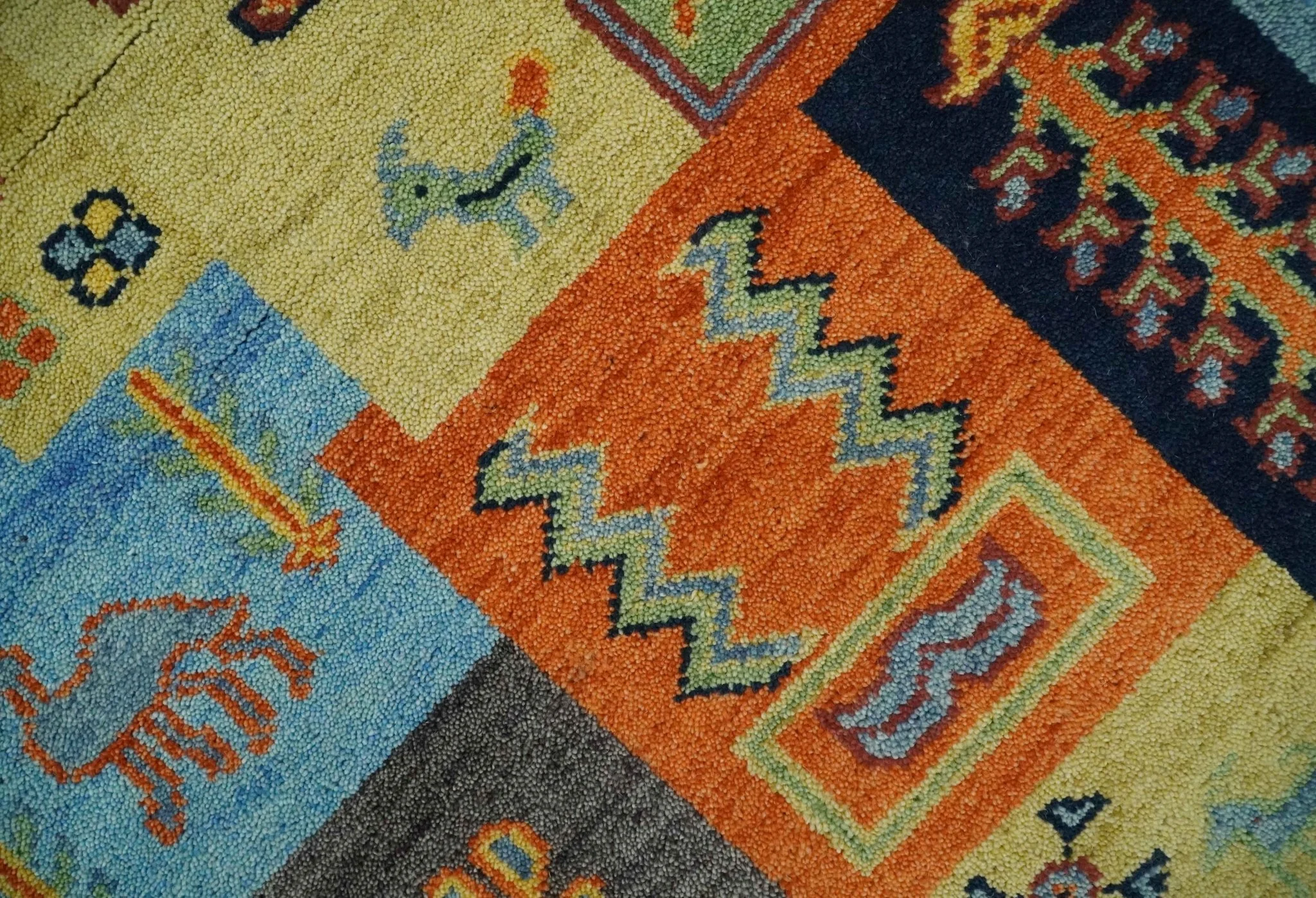 Antique Design Tribal Multi Color Hand knotted Traditional 8x10 Wool Area Rug - Image 4