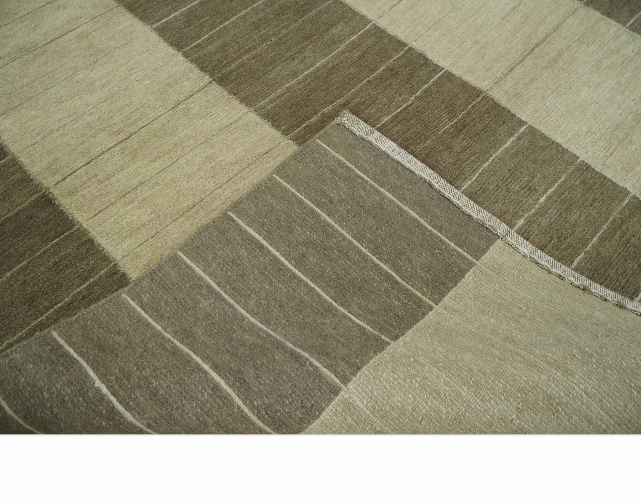Beige and Brown Modern Geometrical Hand loom 5x8 wool and Art Silk area Rug - Image 8