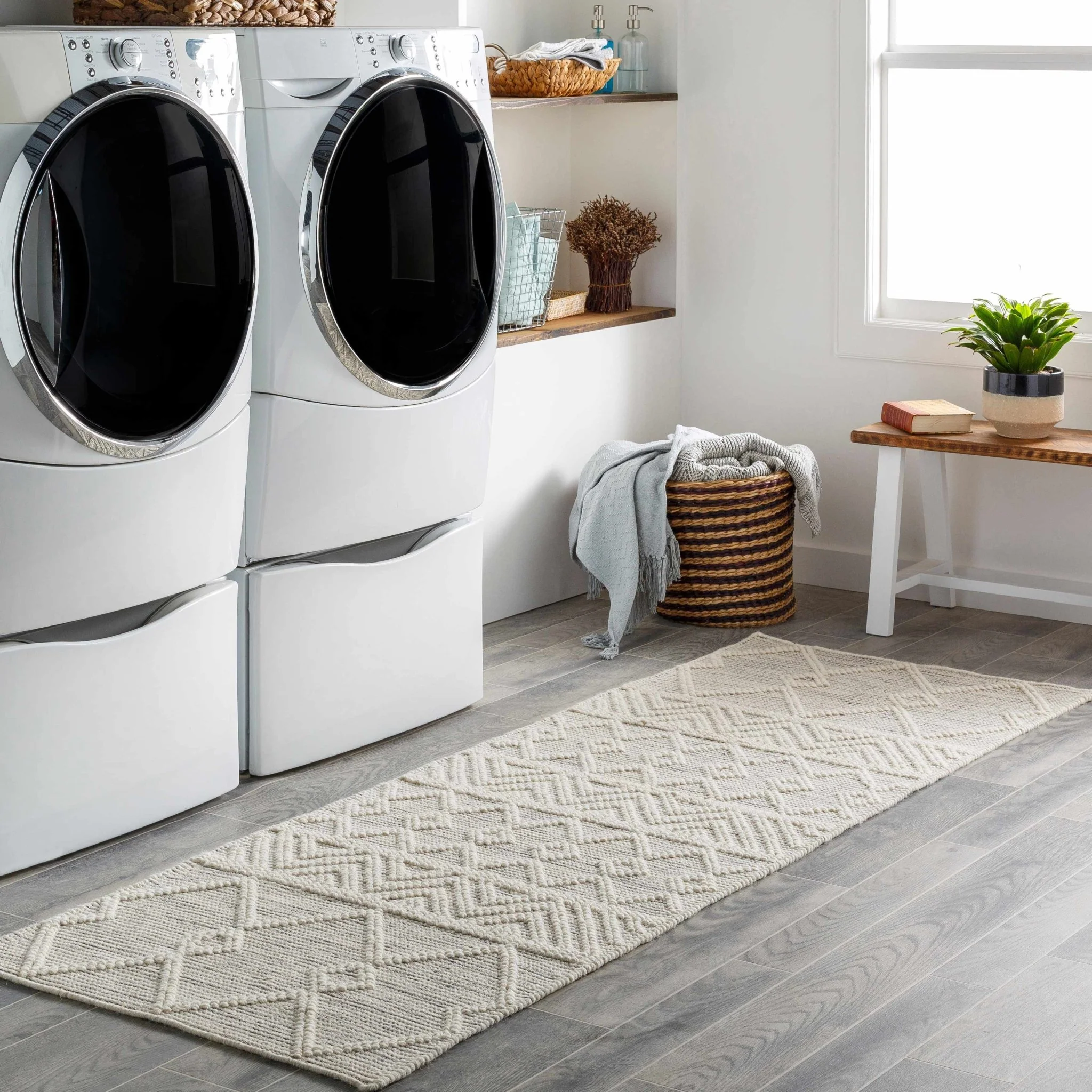 Beige and Charcoal Chevron Tasseled Texture Hand Woven Wool Area Rug - Image 8
