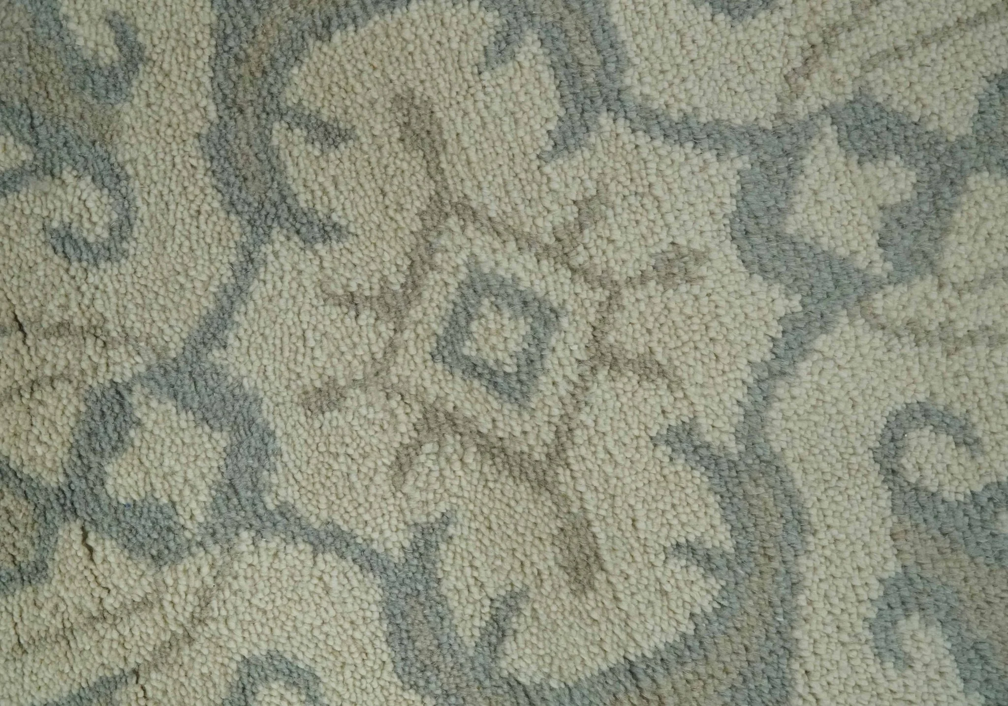 Custom Made Beige and Charcoal Traditional Heriz Medallion Hand Knotted wool Area Rug - Image 5
