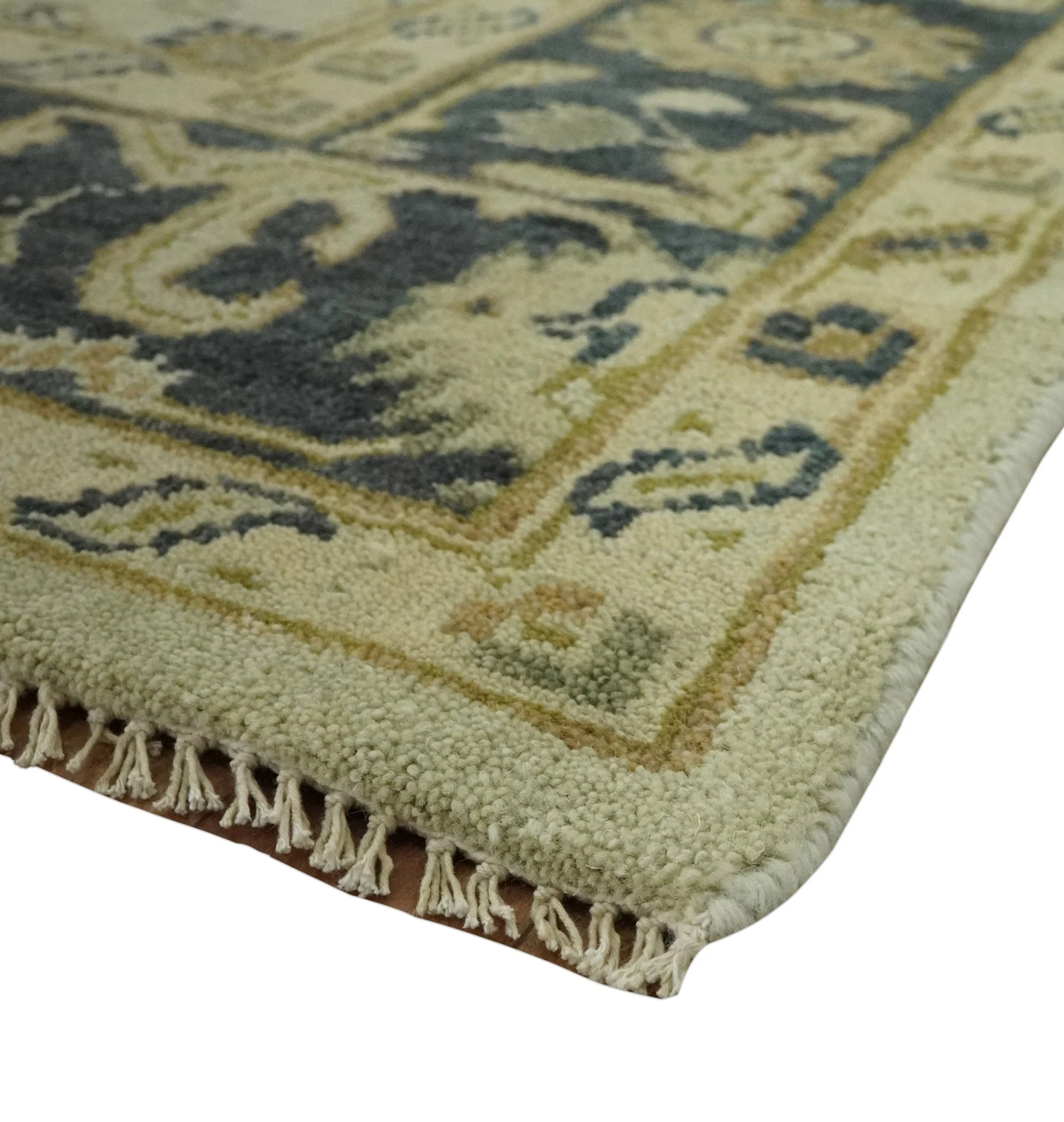 Beige and Charcoal 6x9 Hand Knotted Traditional Oriental Oushak wool area rug - Image 5