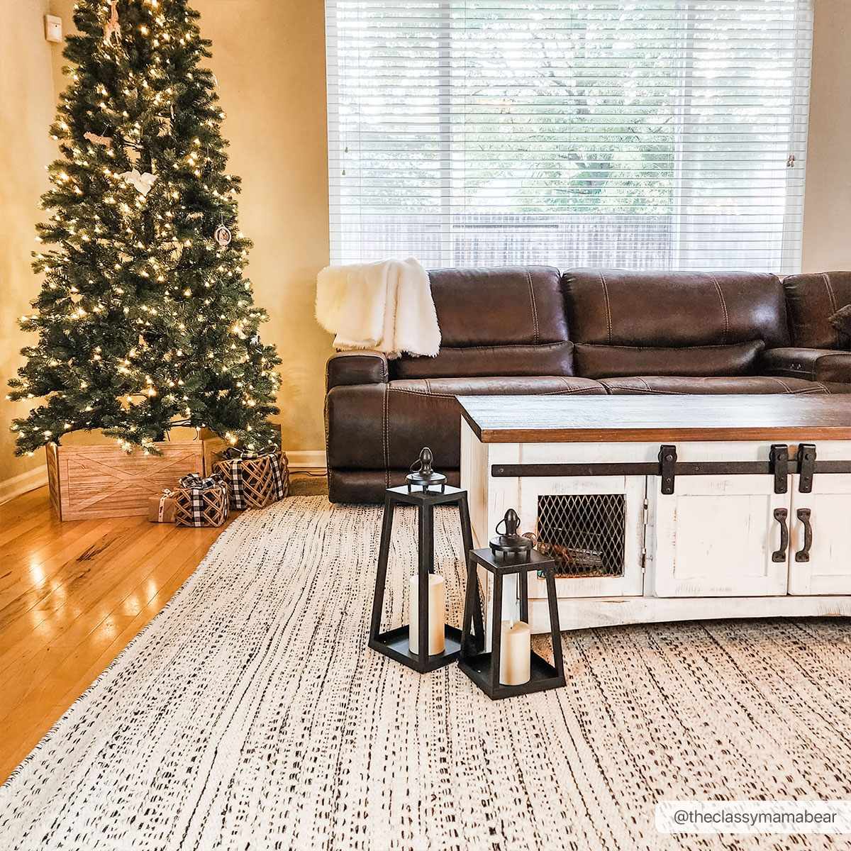 Contemporary Beige and Gray Hand Woven Chevron Design Wool Area Rug - Image 4
