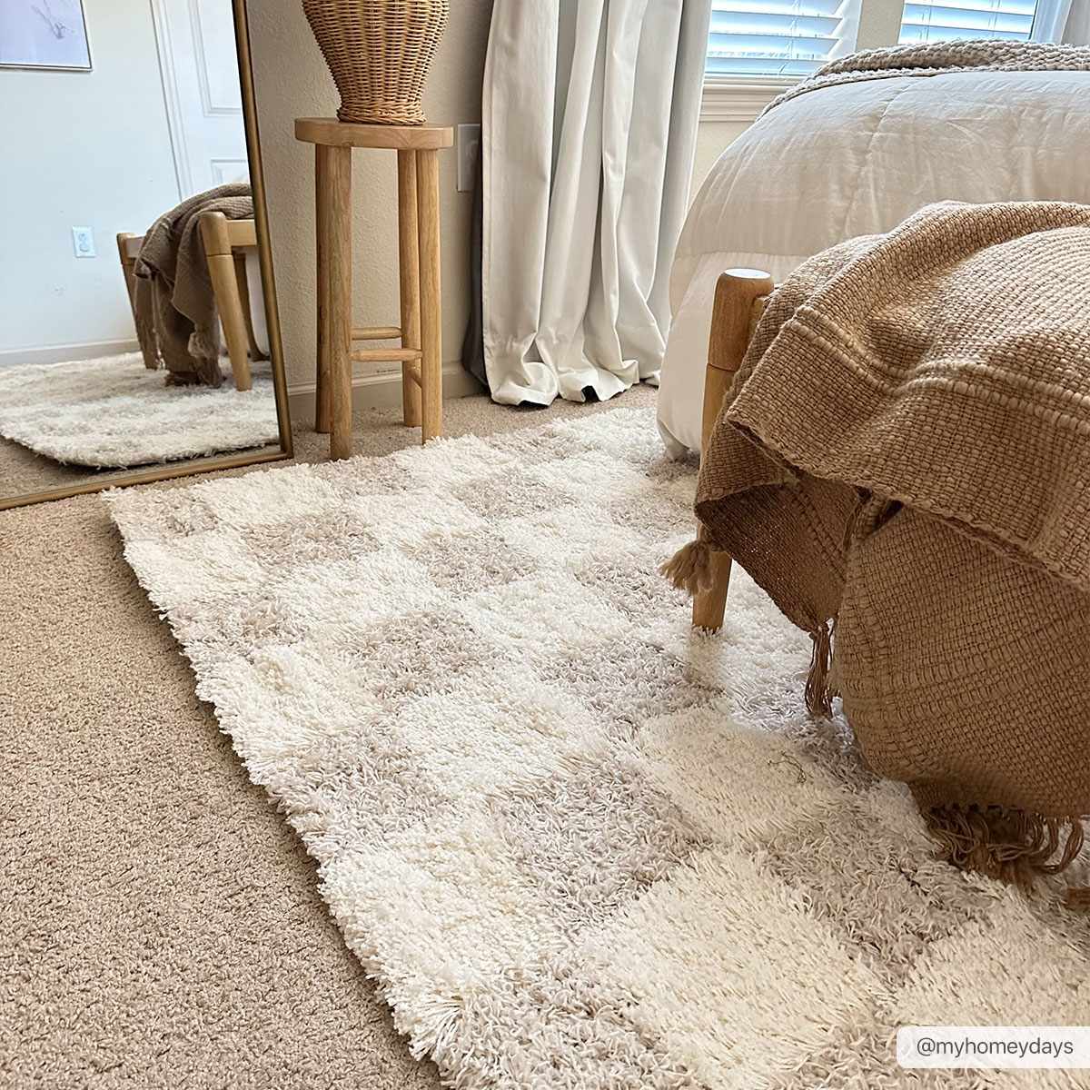 Beige and Ivory Modern Geometrical Checkered Plush Pile Moroccan Style Area Rug - Image 10