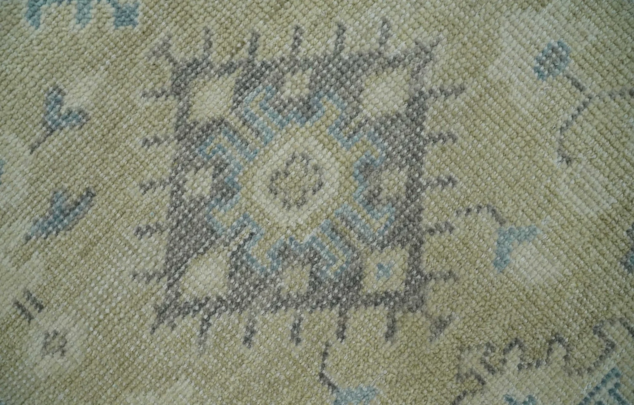 Custom Made Beige and Ivory Hand knotted Traditional Oushak wool Area Rug - Image 4
