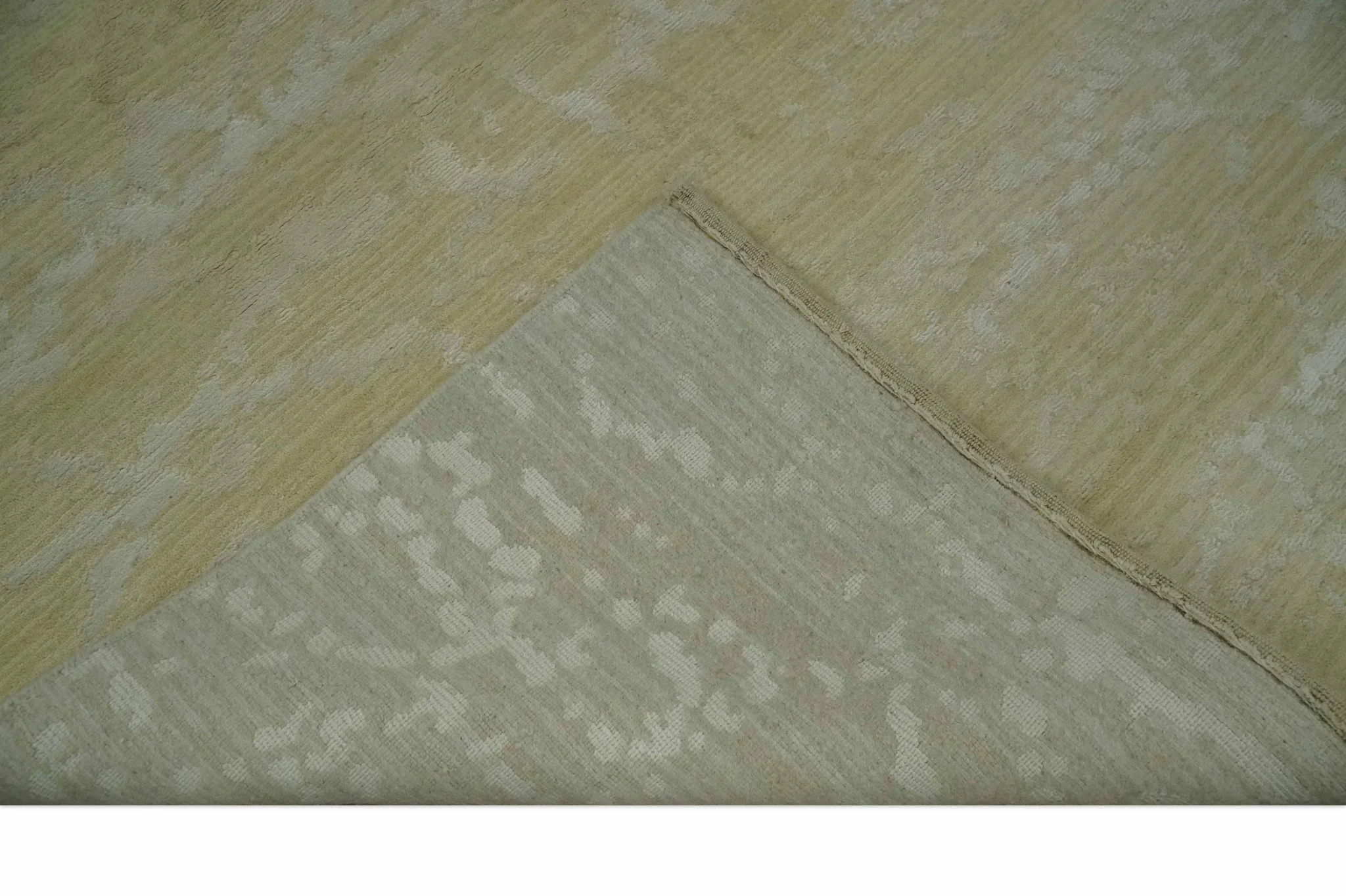 Beige and Ivory Modern Abstract Hand loom 5x8 wool And Art Silk Area Rug - Image 8