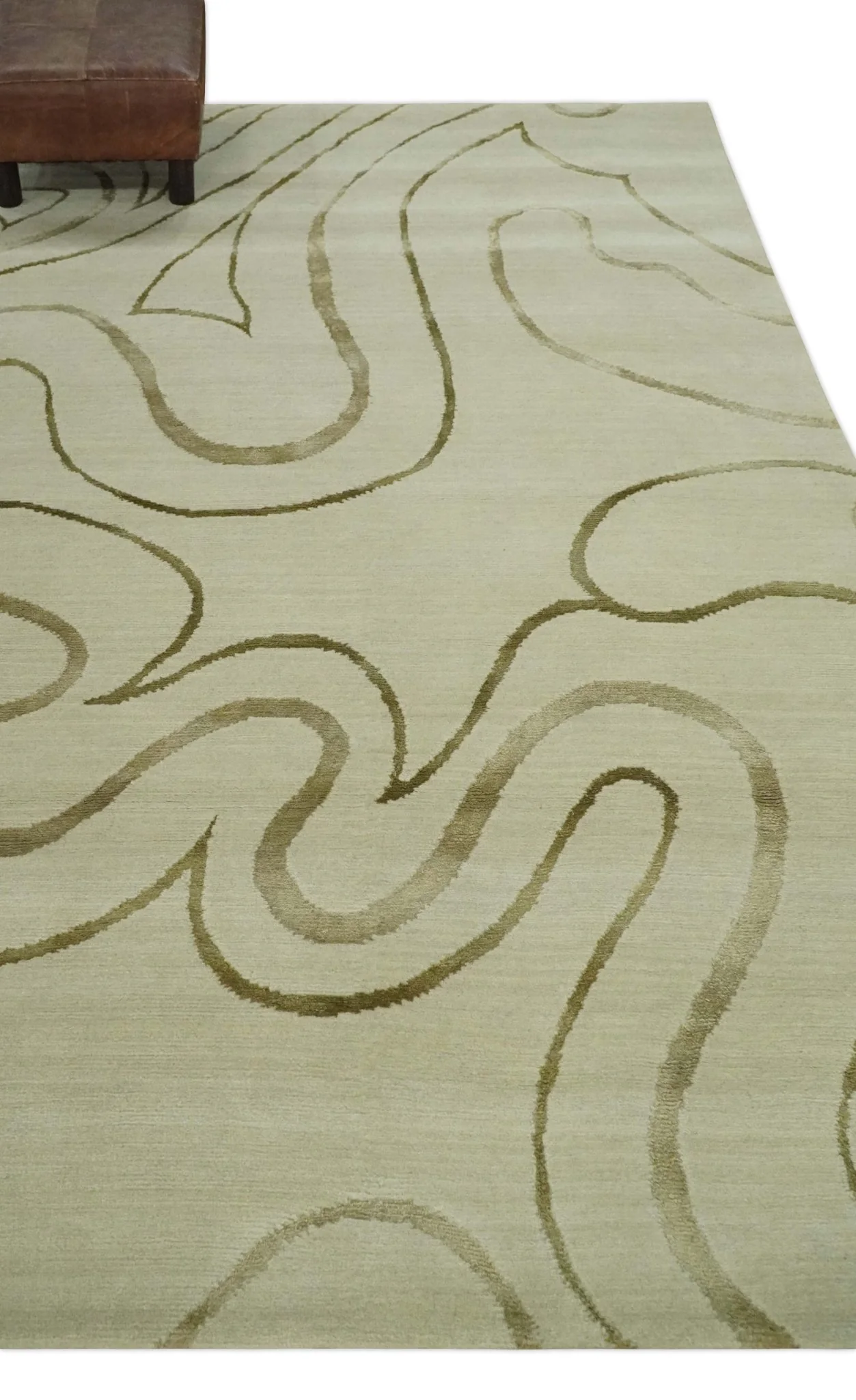 Beige and Olive Snake Design Handloom 5.x8.6 wool and art Silk Area Rug - Image 3